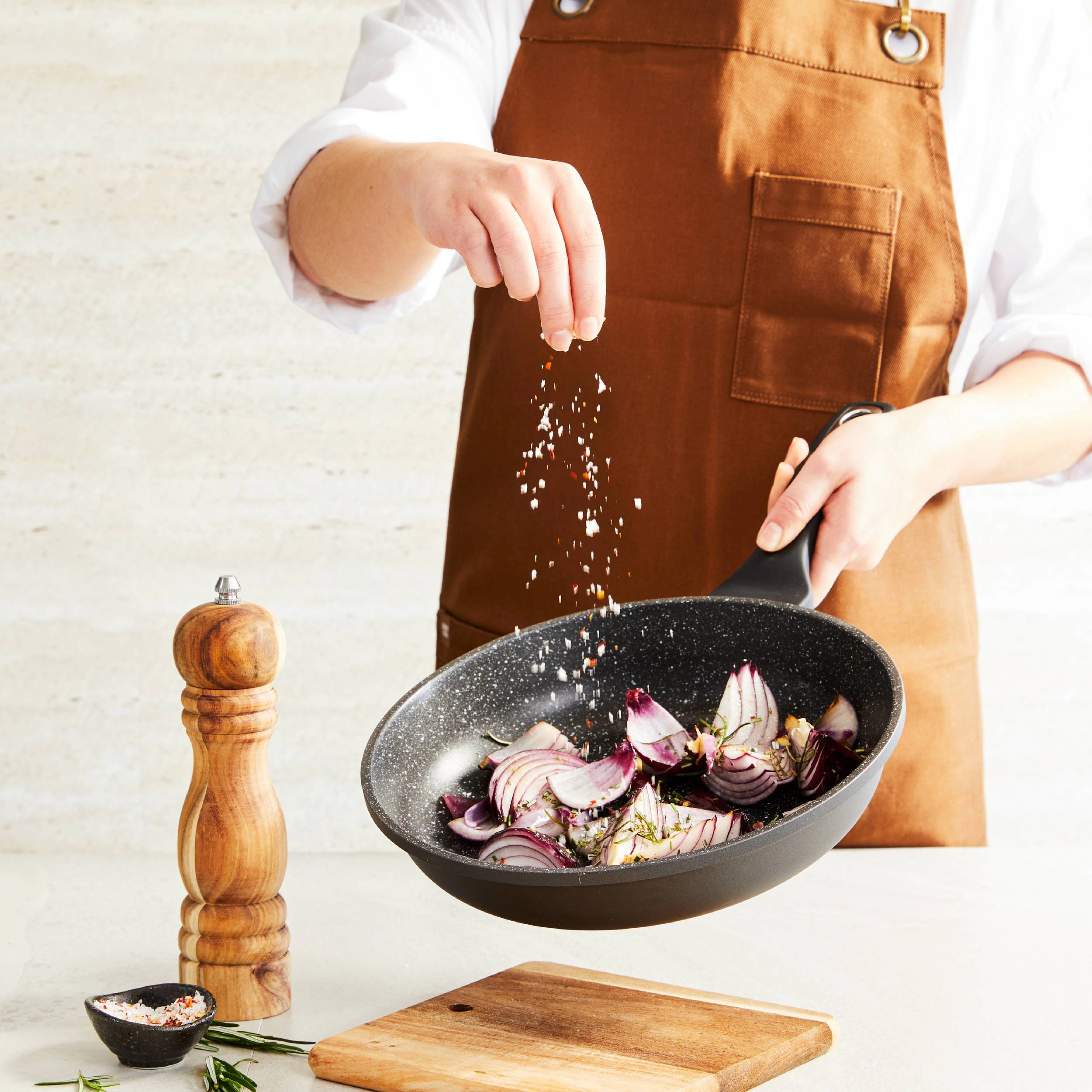 Cuisine::pro® GRANITE™ Frypan 12.5"