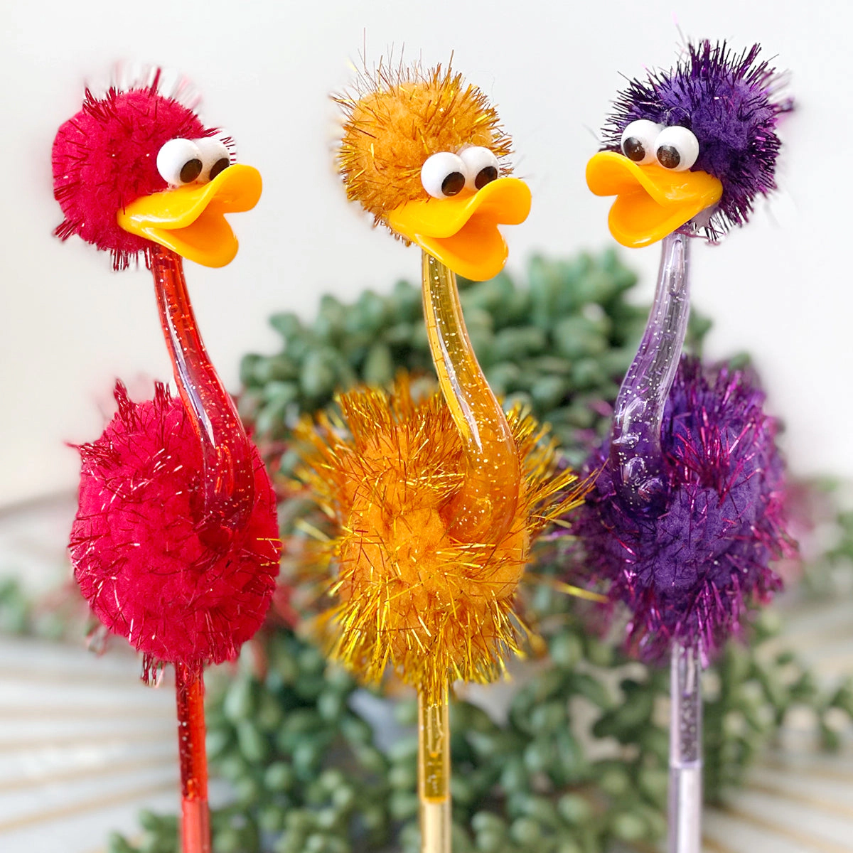 Wrapables Ostrich Ballpoint Pens, Novelty Office Pens and Party Favors, Set of 6