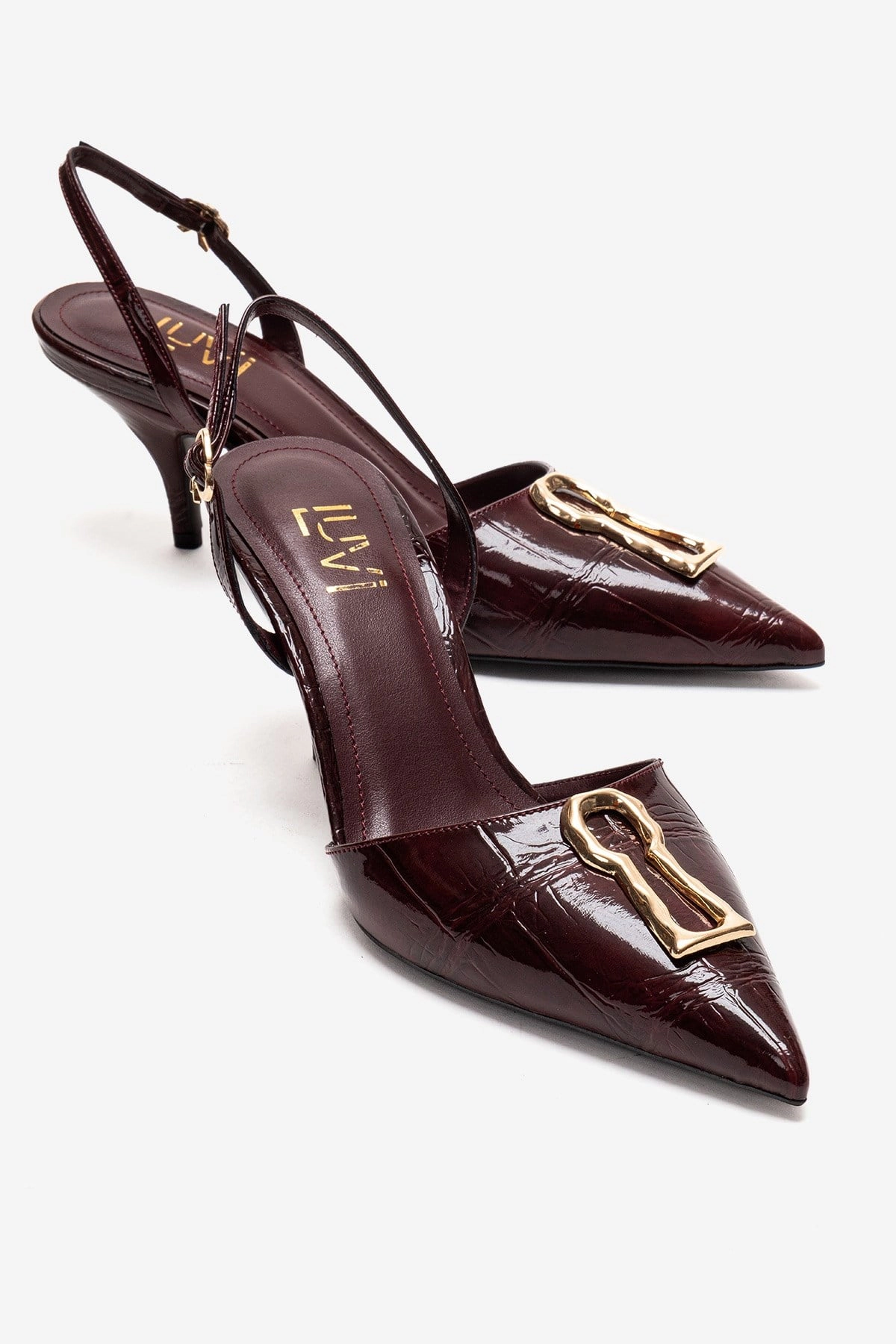 Prologue Shoes Womens Yvella Buckle Pointed Toe Stiletto Pump
