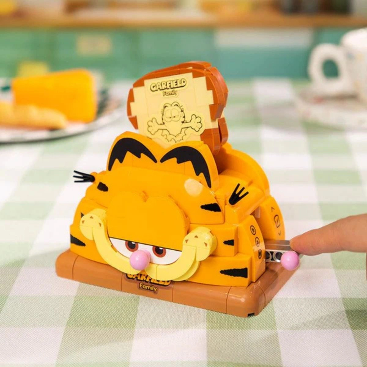 Pantasy The Garfield Movie Toaster Machine #86811 Building Block Set -282-Piece Fantastic Machine Series