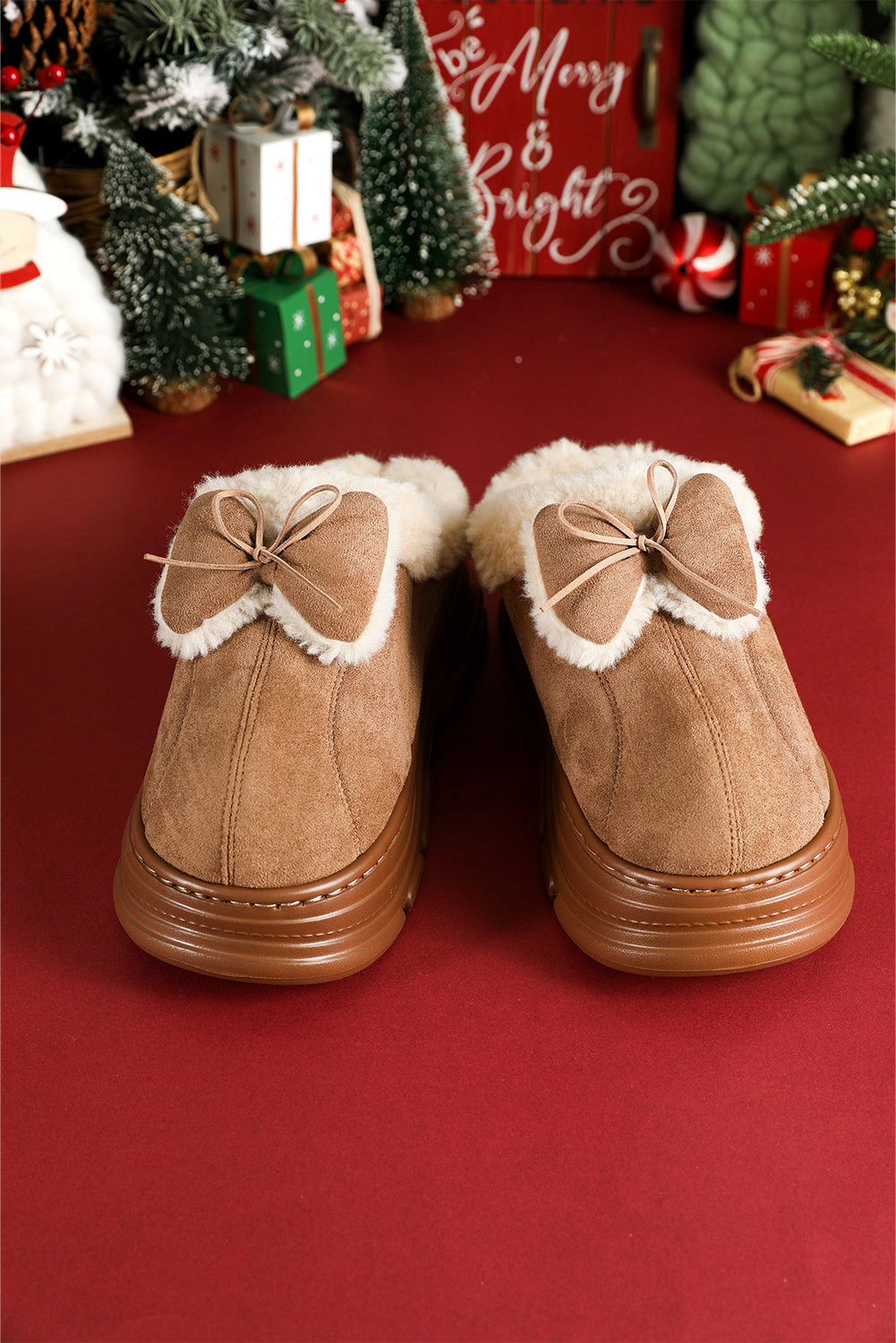 Threaded Pear Women's Brynlee Bow Decor Clog Slippers
