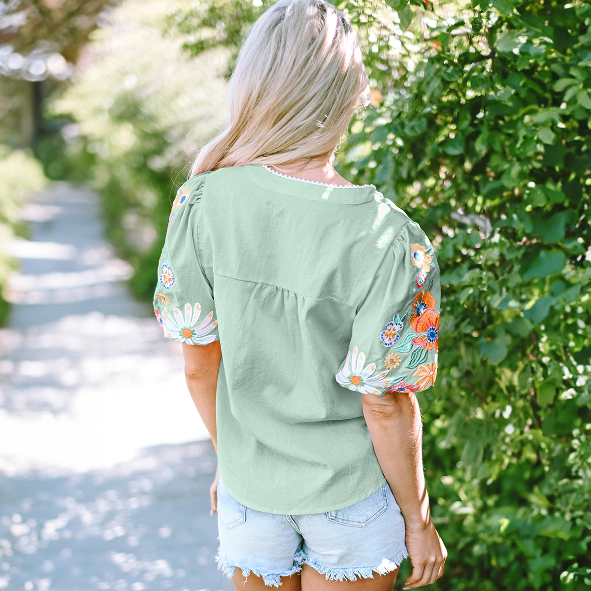 Sol Living Womens Floral Embroidered Puff Sleeve Split Neck Blouse