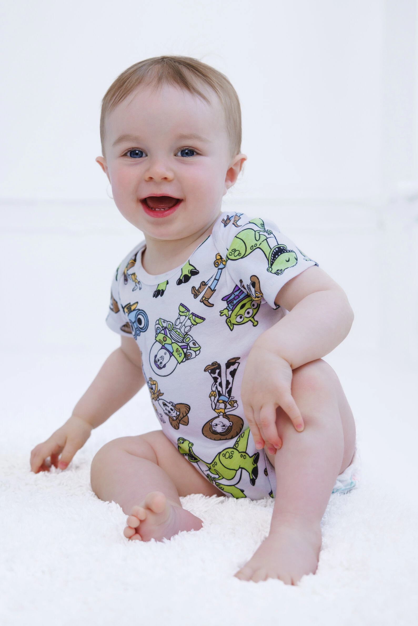 Disney Baby 3-Pack Short Sleeve Bodysuits