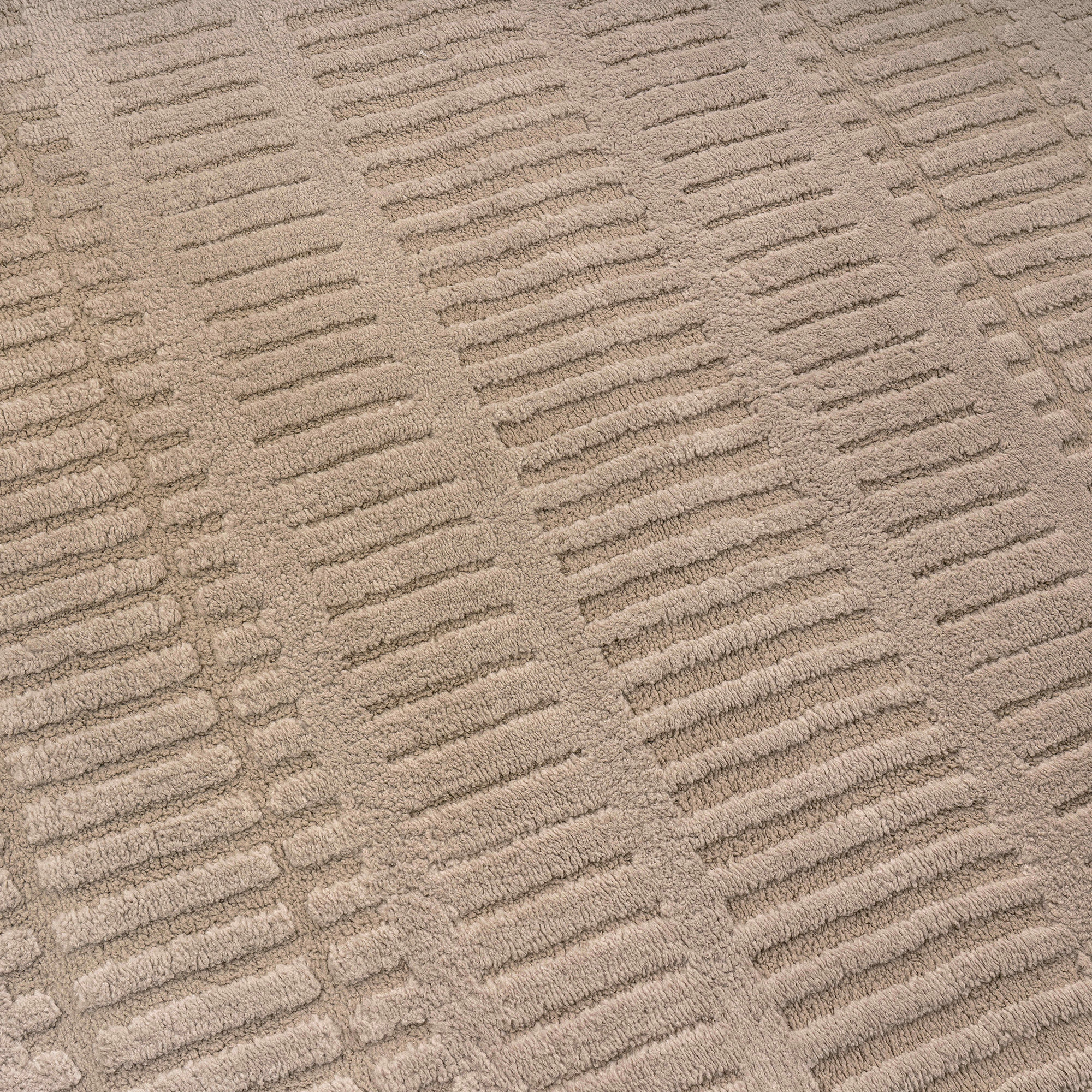 World Rug Gallery Vertical Dash Soft Shag High-Low Indoor Area