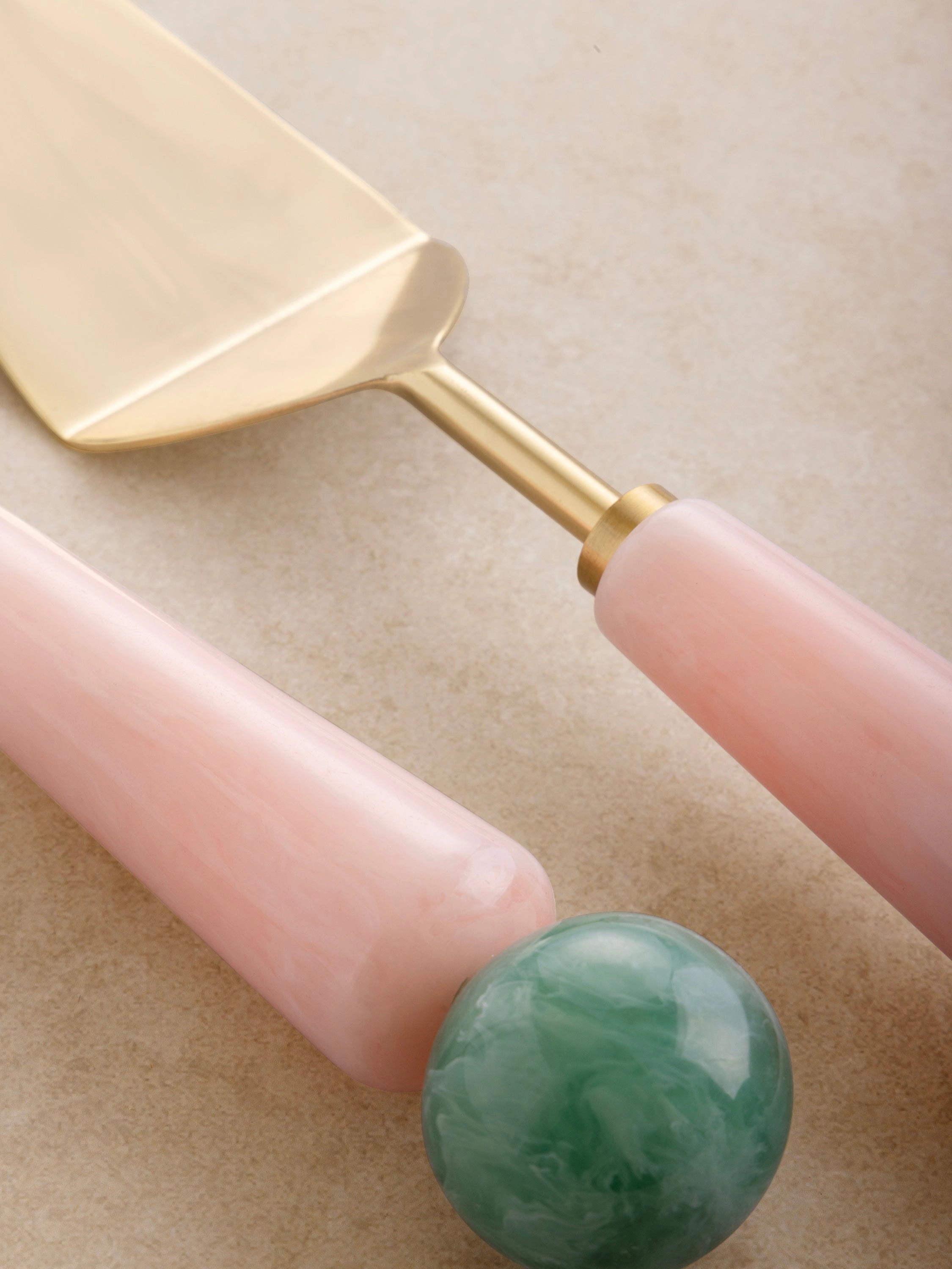 GAURI KOHLI Copenhagen Cake Servers