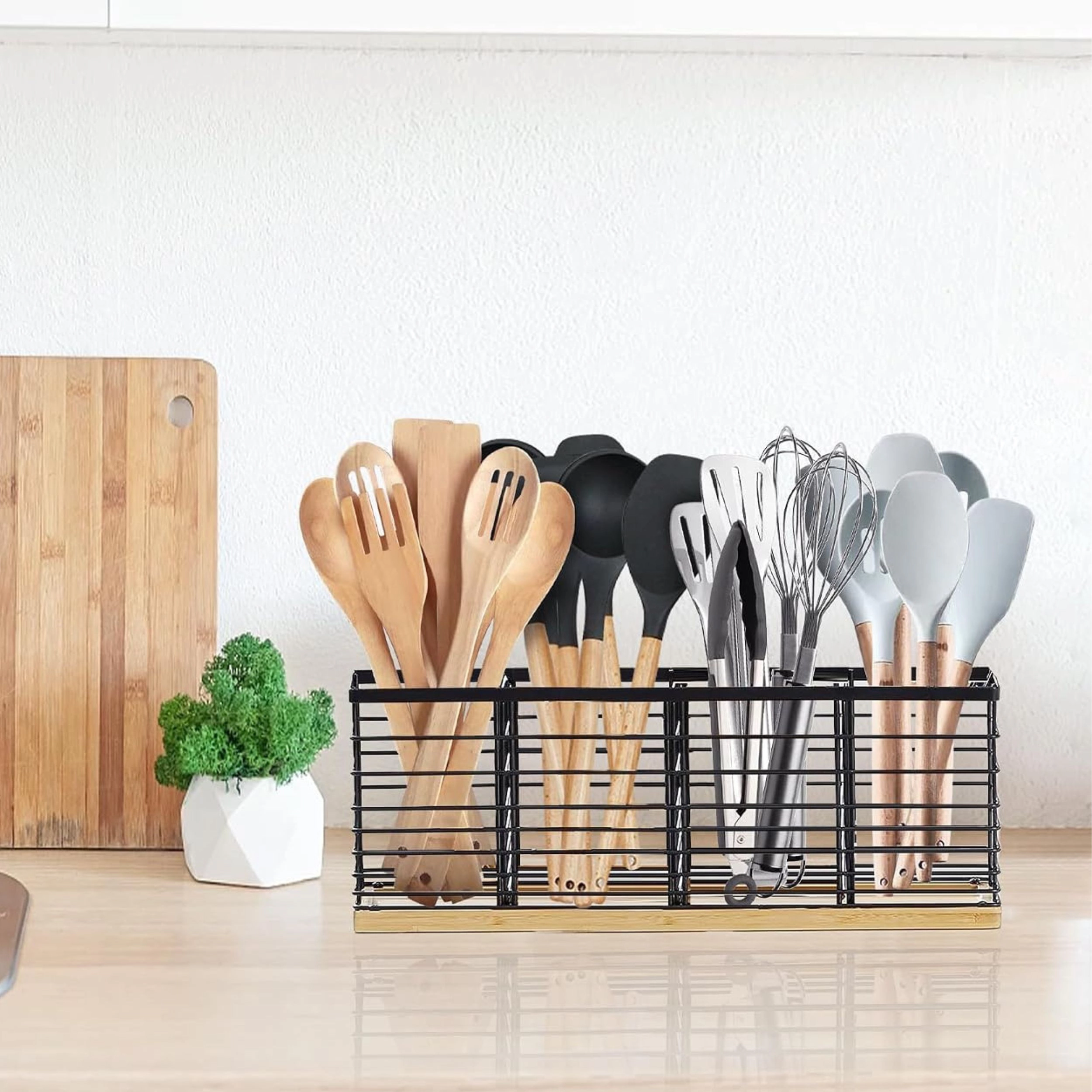Stock Preferred Extra Large Metal Kitchen Utensil Holder with Wooden Base and Divider