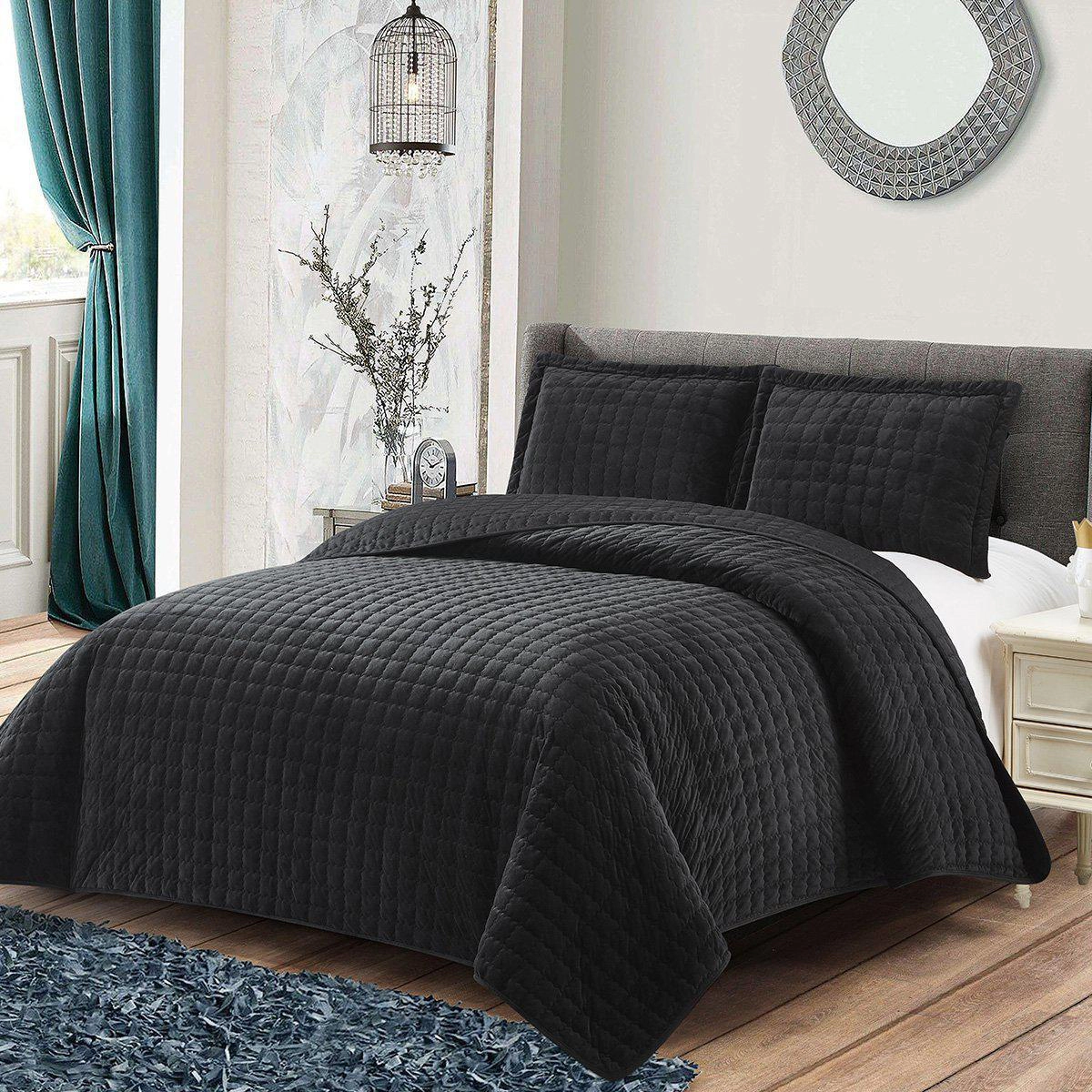 Egyptian Linens Plush Velvet Bedspread Quilt Set