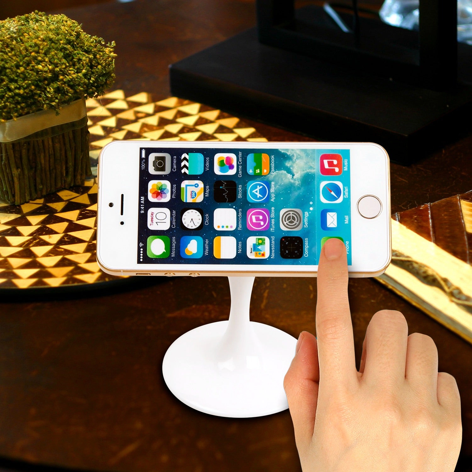 GBruno Magnetic 360° Car Mount For Phone And Tablet