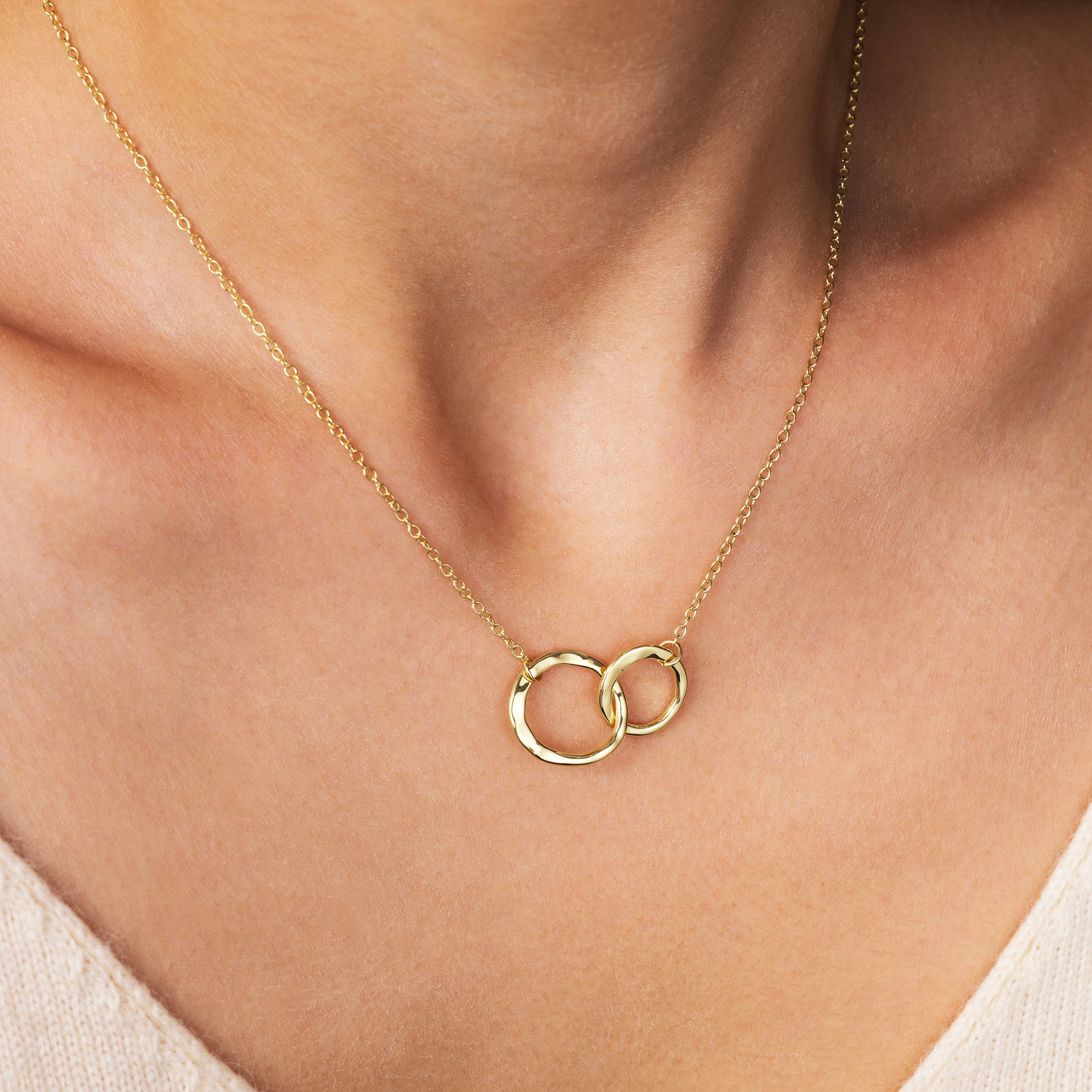 Mint & Lily Women's Unity Links Necklace
