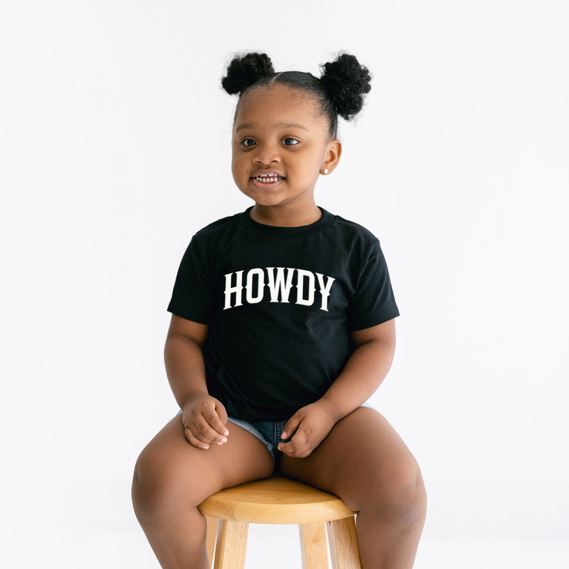 The Juniper Shop - Howdy Arched Puff Toddler Short Sleeve Graphic T-Shirt