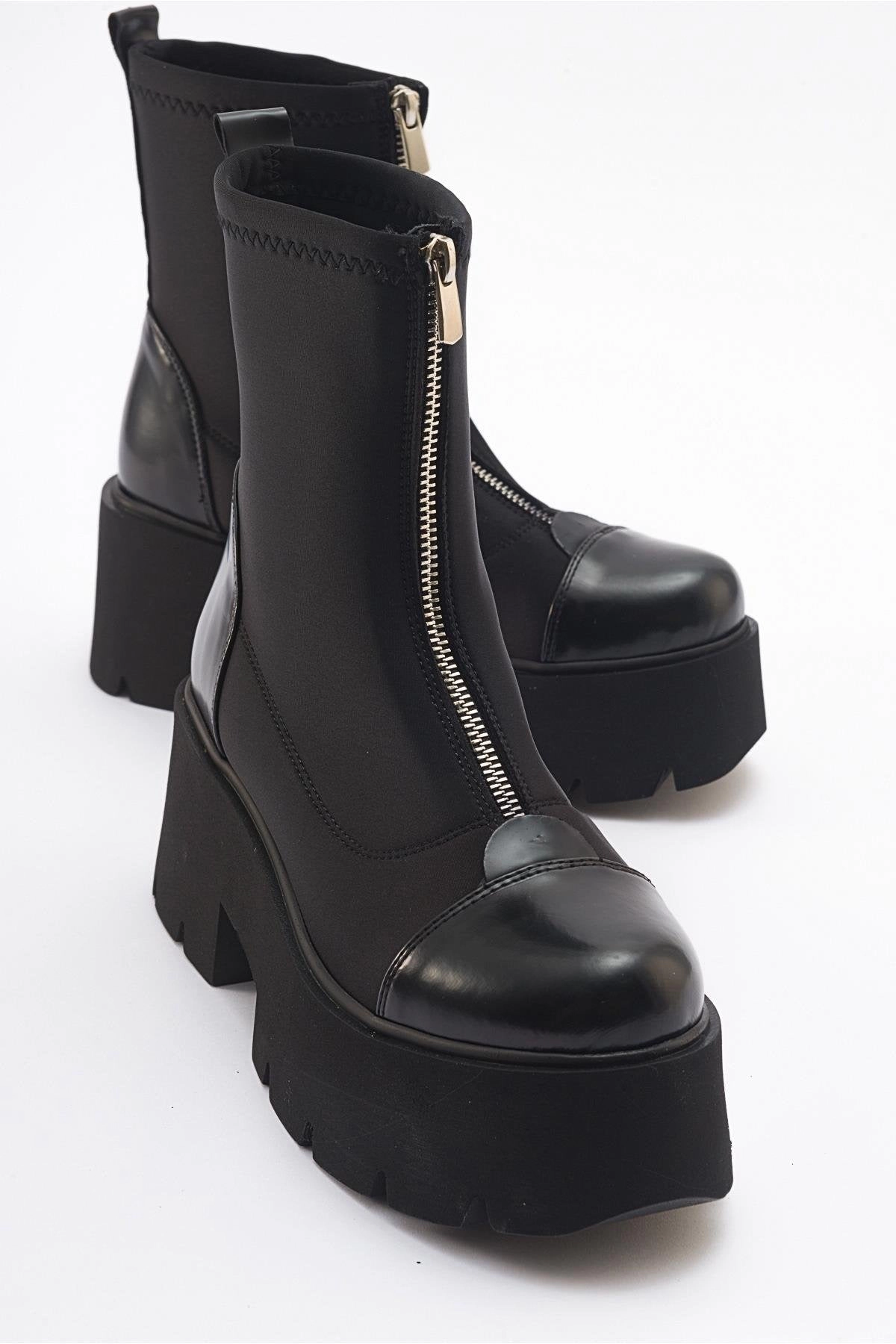 Prologue Shoes Womens Bray Patent Chunky Boot