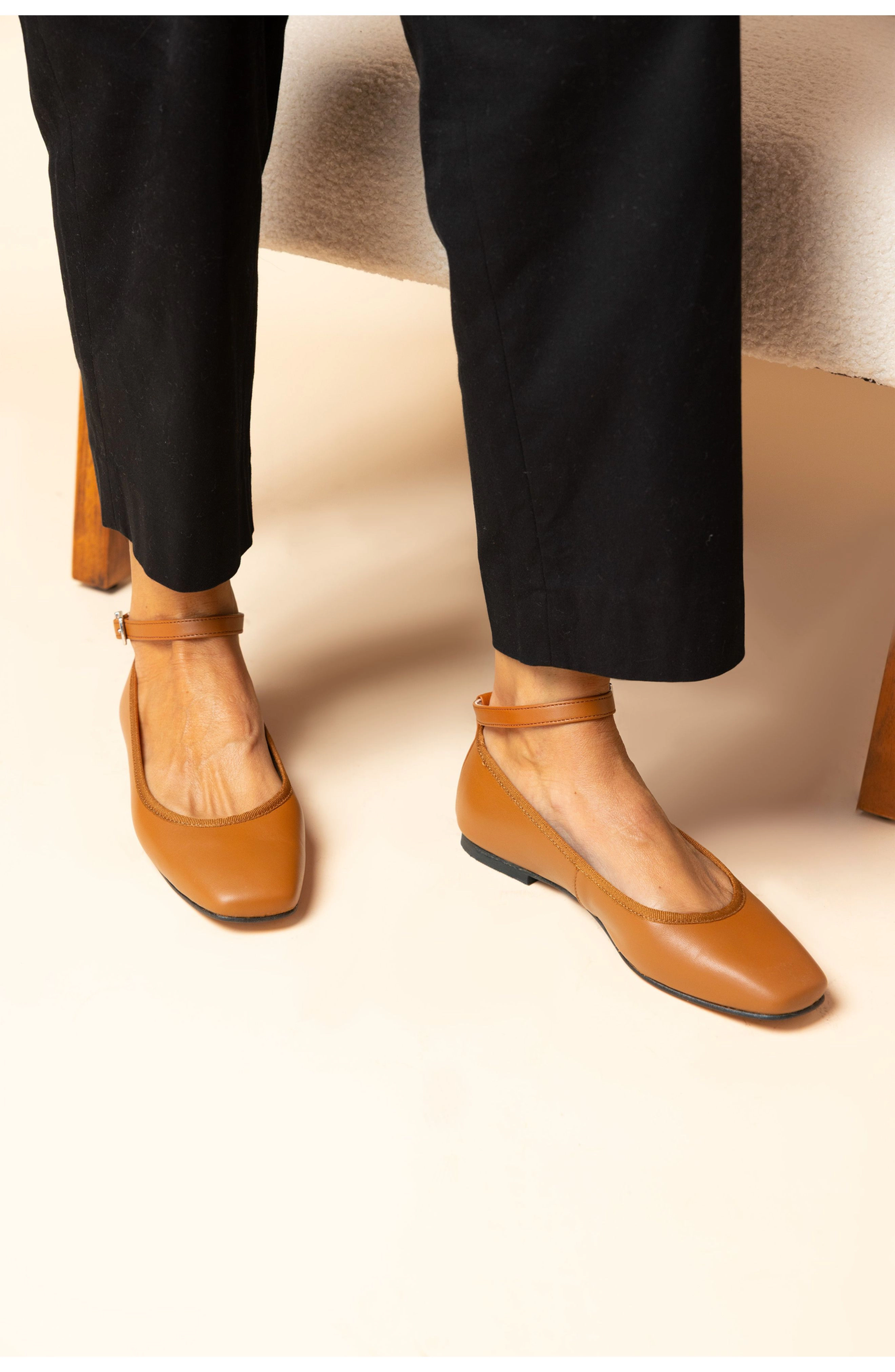 Menina Step Womens Brive Classic Mary Jane Flat