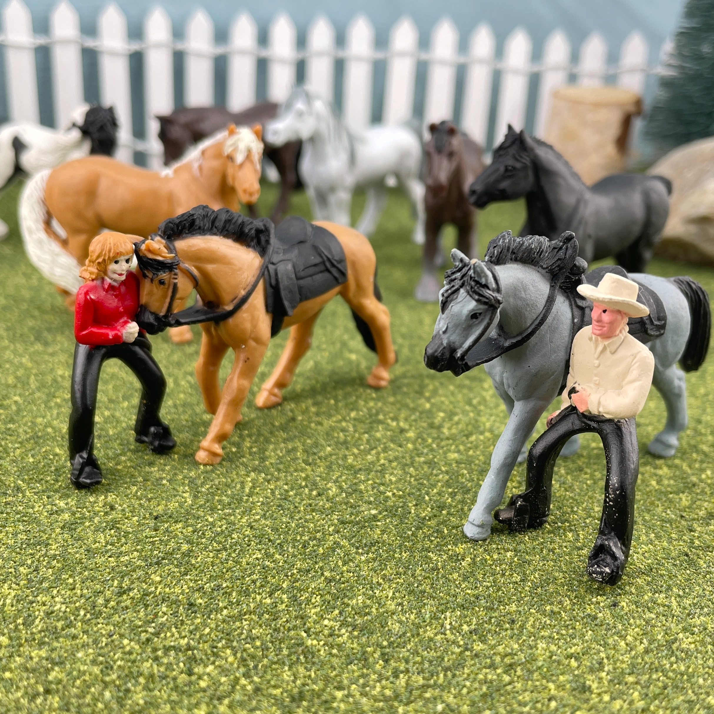 Safari Ltd. - Horses & Riders TOOB - contains 10 Mini Figurines