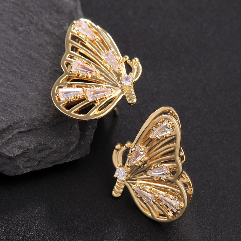 Exquisite Hollow Zirconia Butterfly Stud Earring