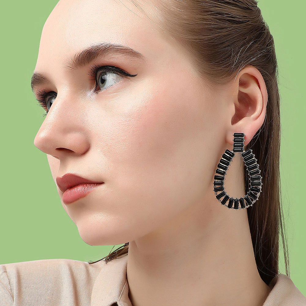 SOHI Women's Silver Lined Drop Earrings