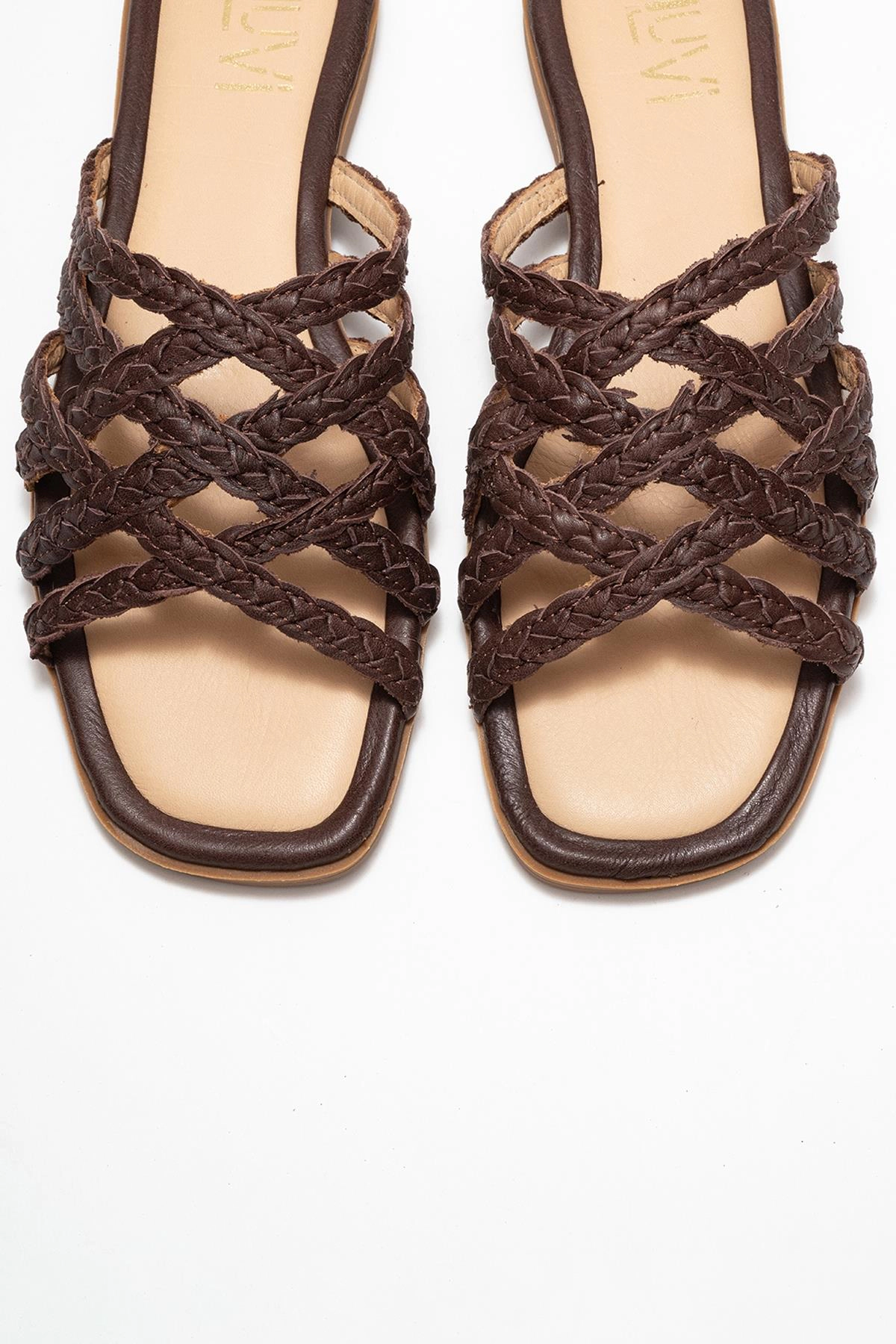 Forever & Always Womens Alisha Leather Slide Sandal