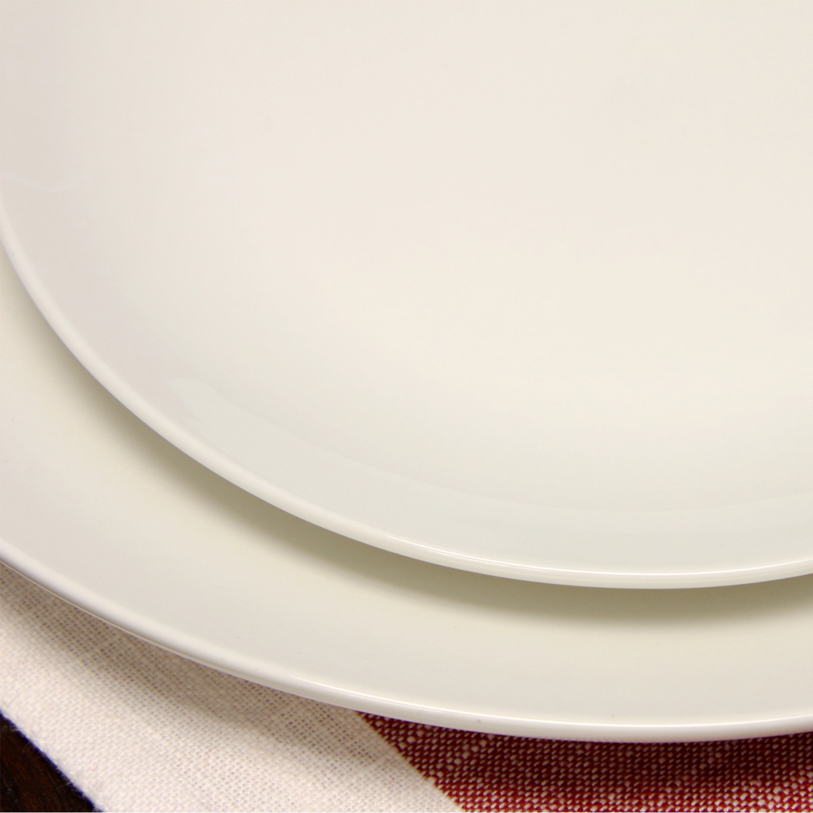 Gibson Home Ogalla 16 Piece Dinnerware Set in White