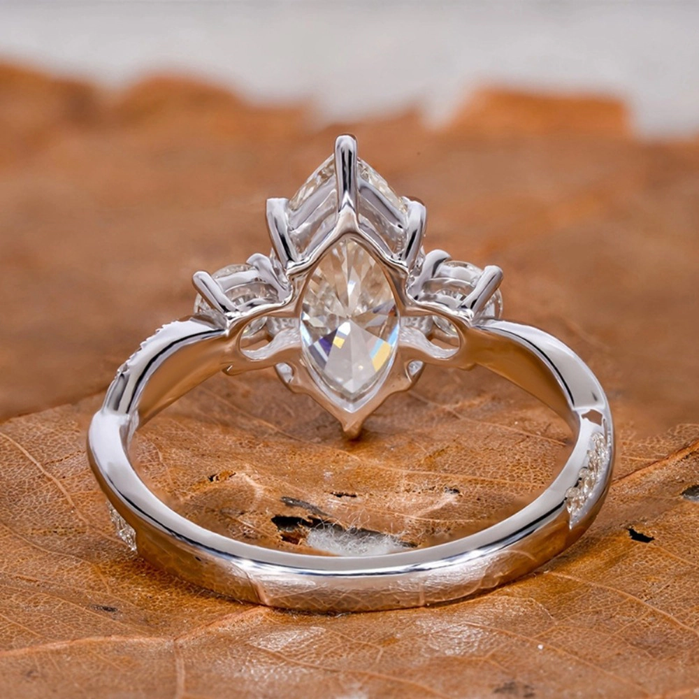 Claw Set Marquise Cubic Zirconia Proposal Ring for Women