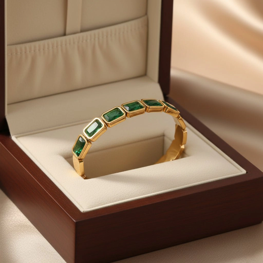 DressAtR Women's Green Stone 18K Gold Plated Bracelet