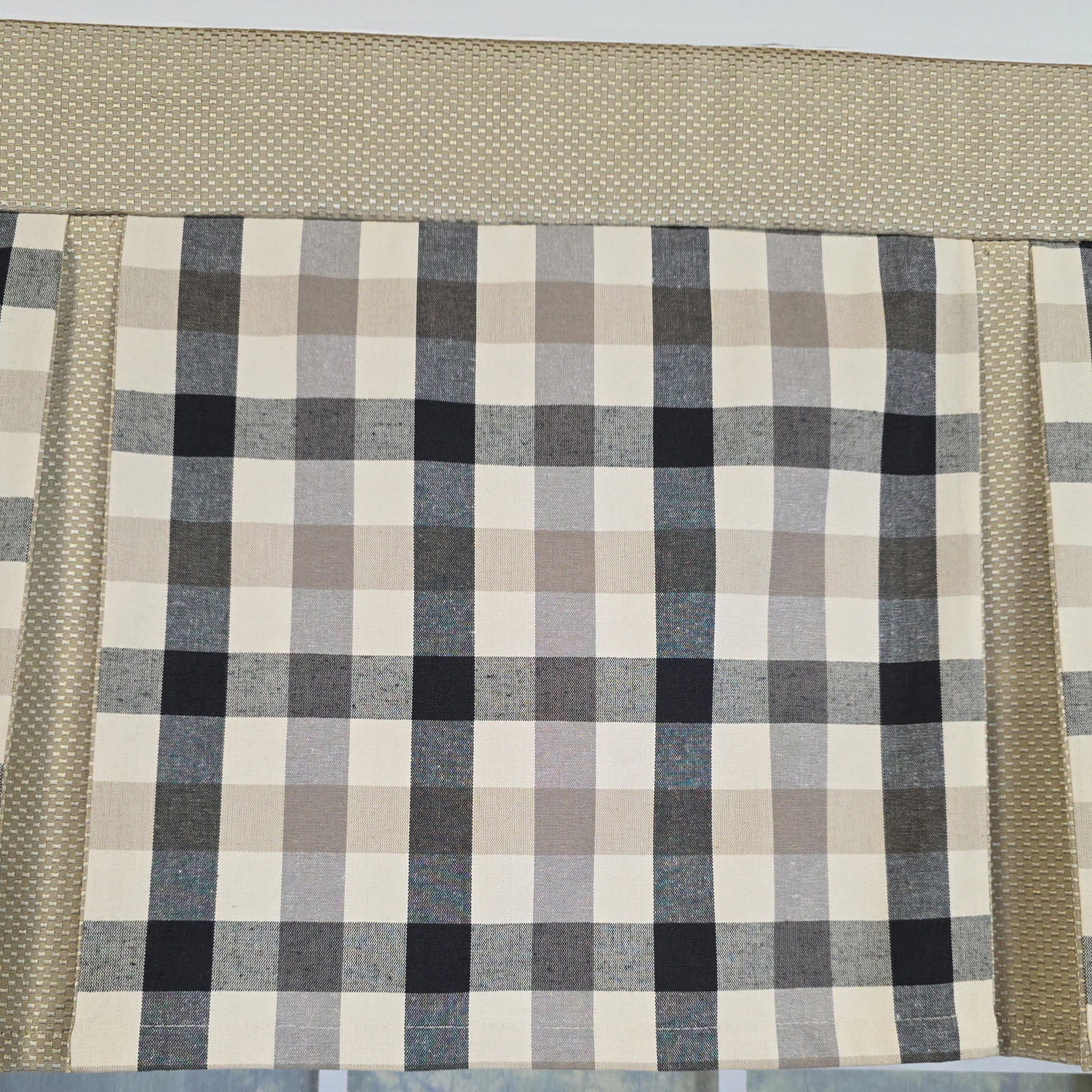 RLF Home 100% Cotton Bison Check Pleated  Unlined Windows Rod Pocket Valance 50" x 17"  Black