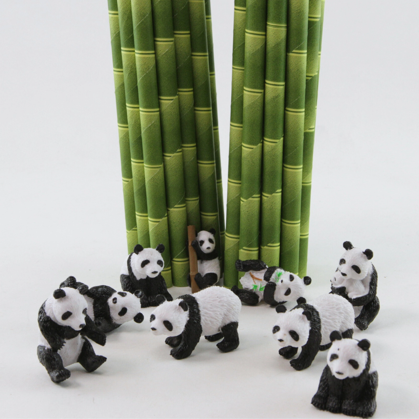 Safari Ltd. - Pandas TOOB - contains 9 Mini Figurines