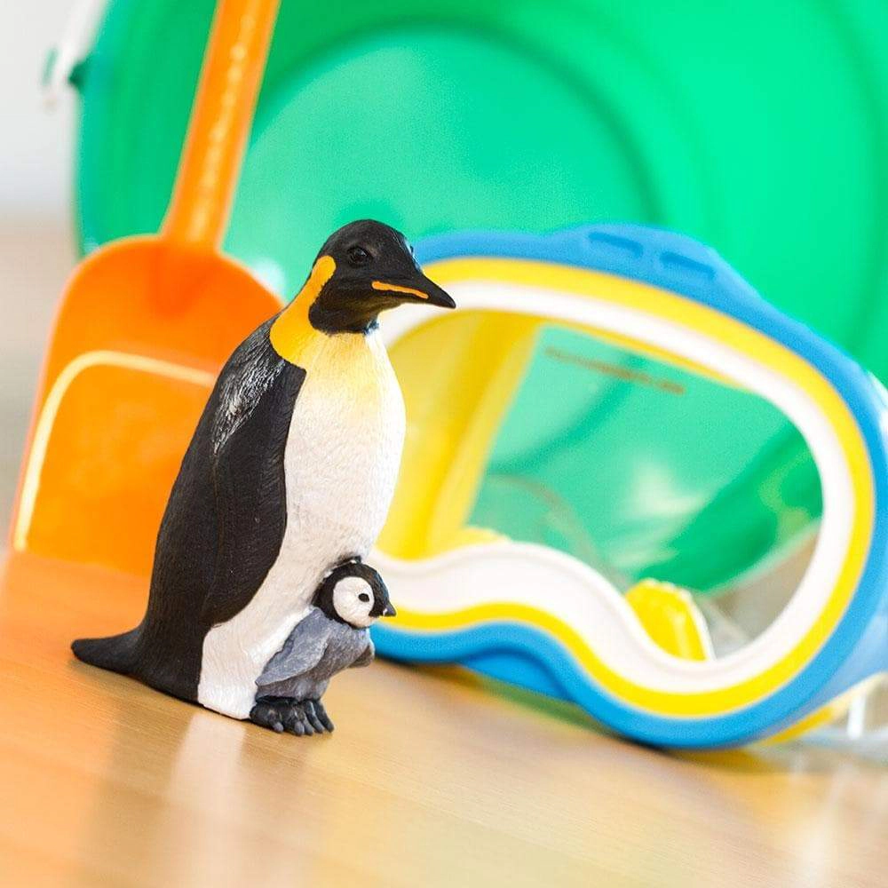 Safari Ltd. - Emperor Penguin with Baby Kids Toy Figure