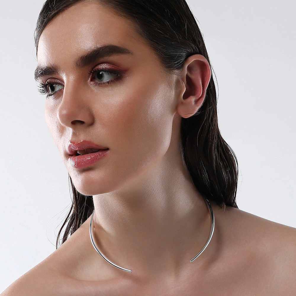 SOHI Women's Metallic Silver the Shackle Torque Necklace