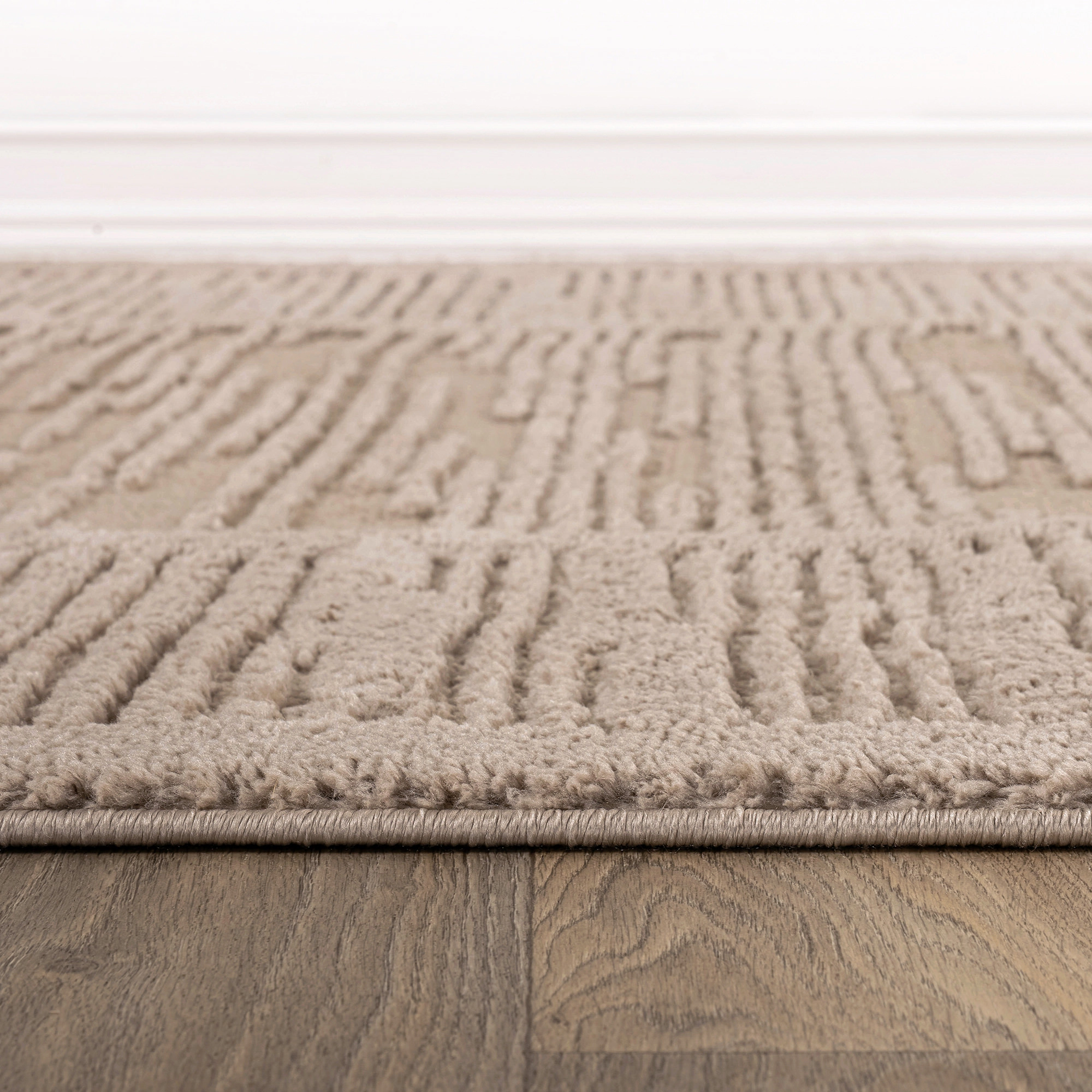 World Rug Gallery Striped Framed Border Soft Shag High-Low Indoor Area