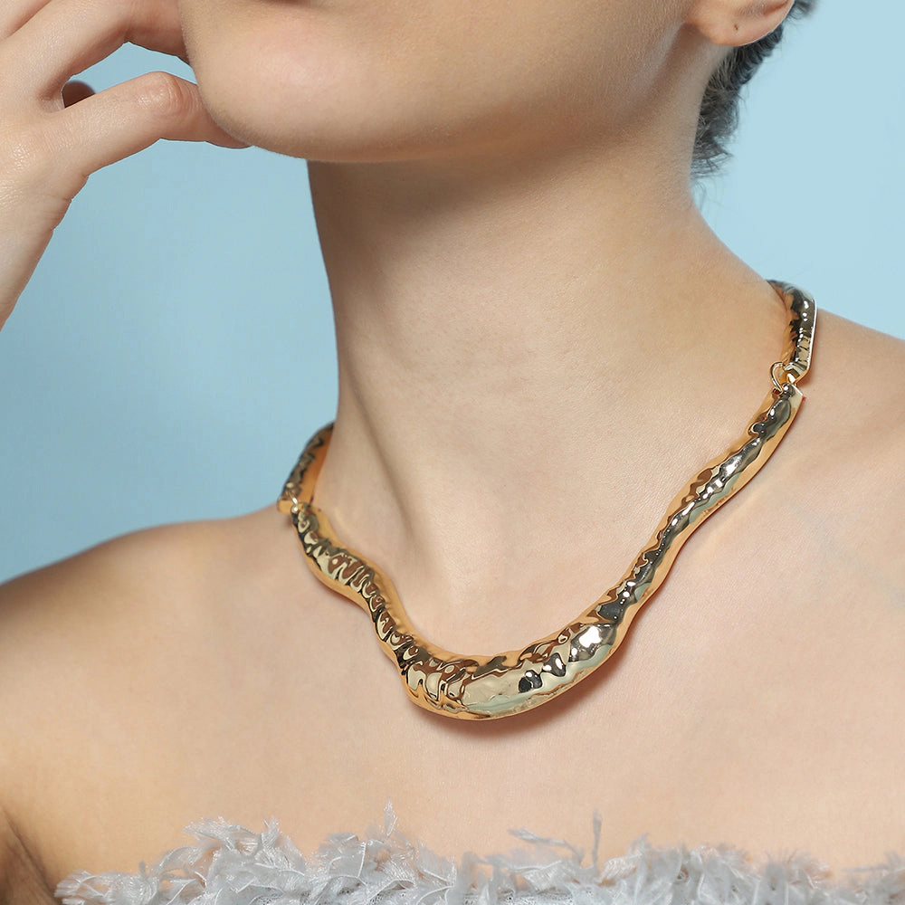 SOHI Women's The Hammered-Horn Collar Necklace - California Gold