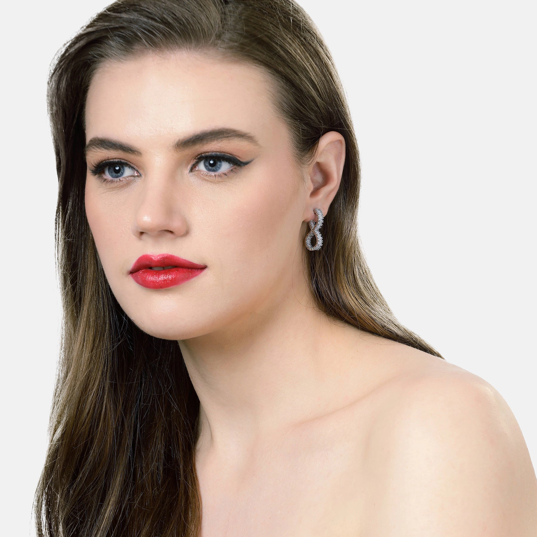AGP PARIS Womens Lustrous Bow Drop Earrings