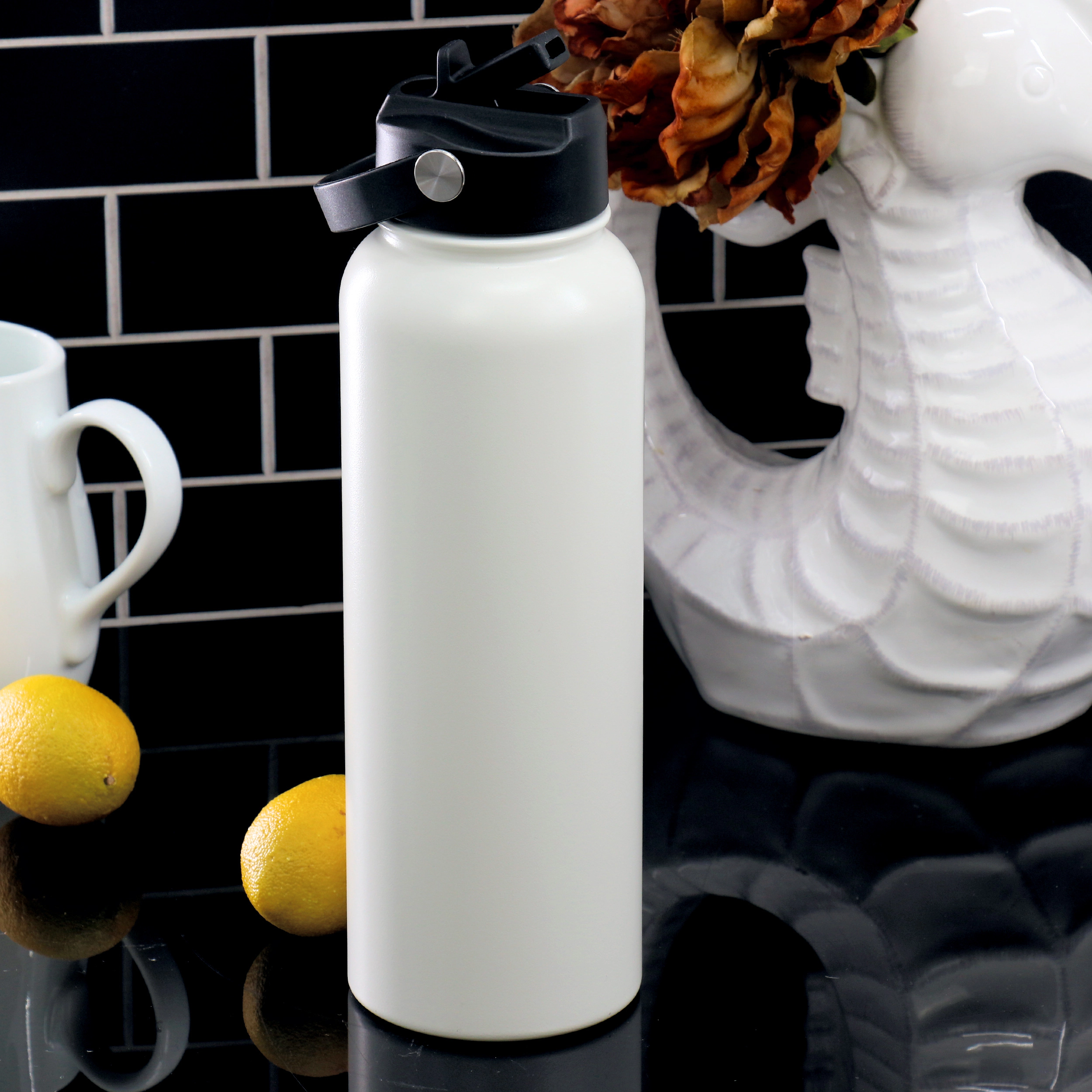 Gibson Home Marina 38oz Stainless Steel Thermal Bottle with Lid in Cream