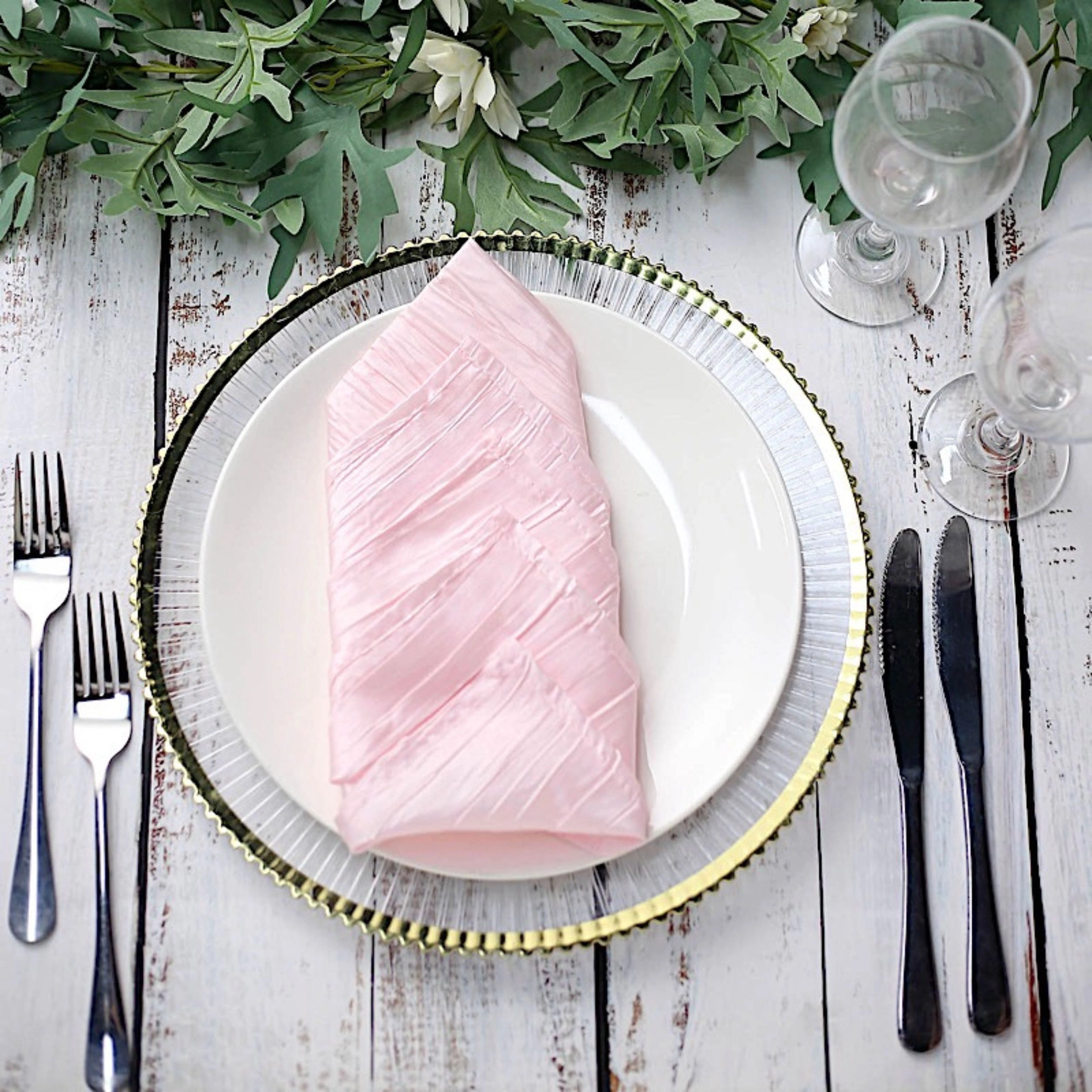 Home Collection Set of 5 20-Inch Crinkle Taffeta Dinner Napkins