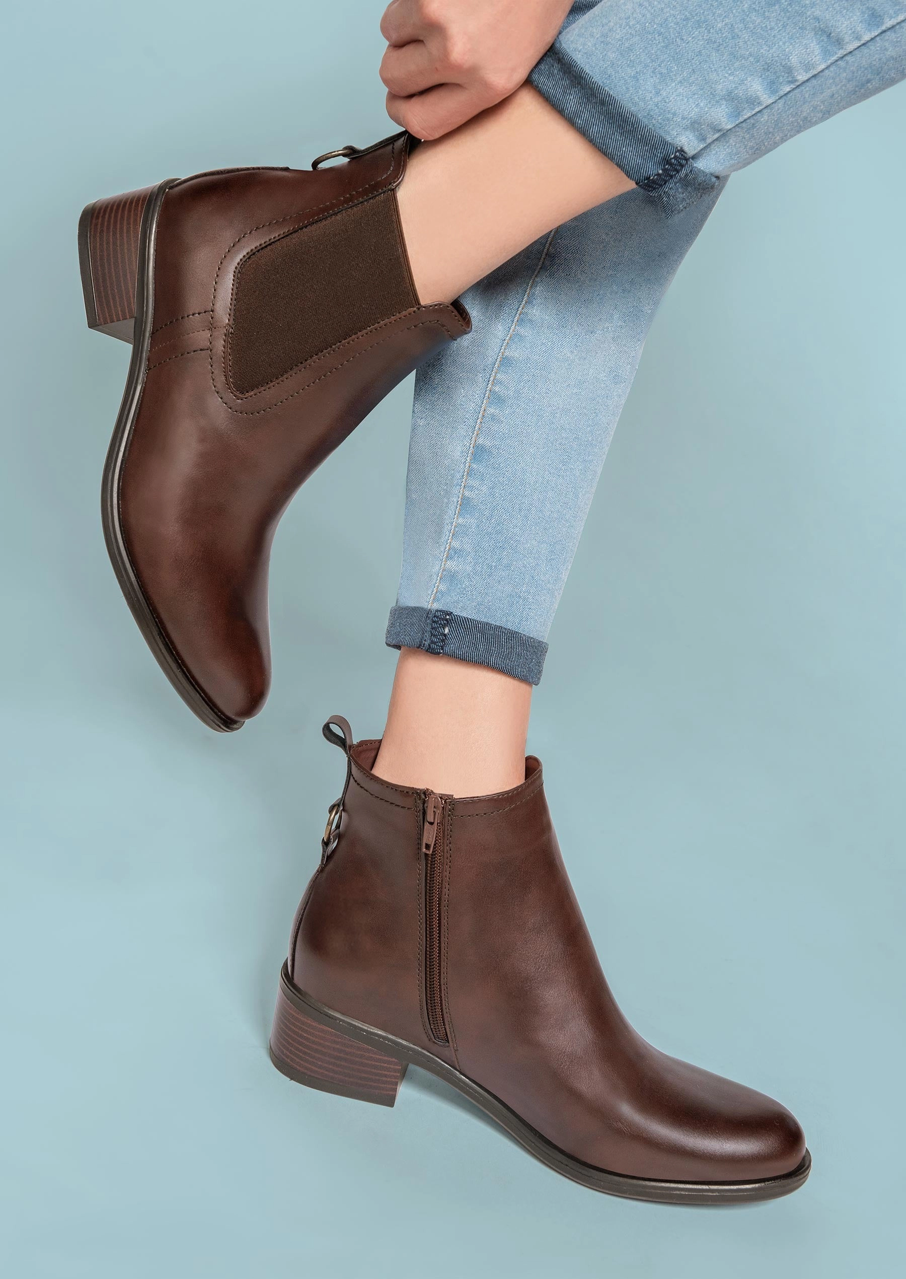 Andrea Chelsea Boots