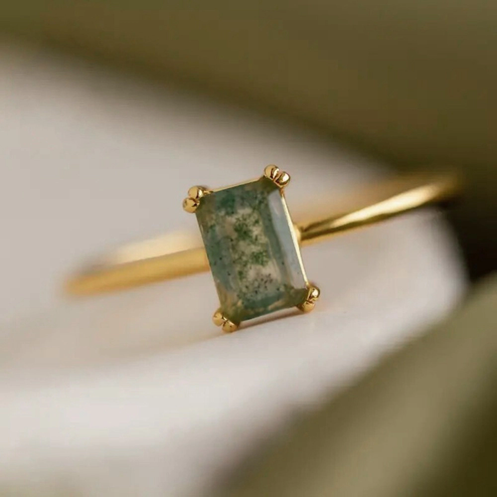 18K Gold Plated Elegant Jewelry with Unique Dark Green Inlay