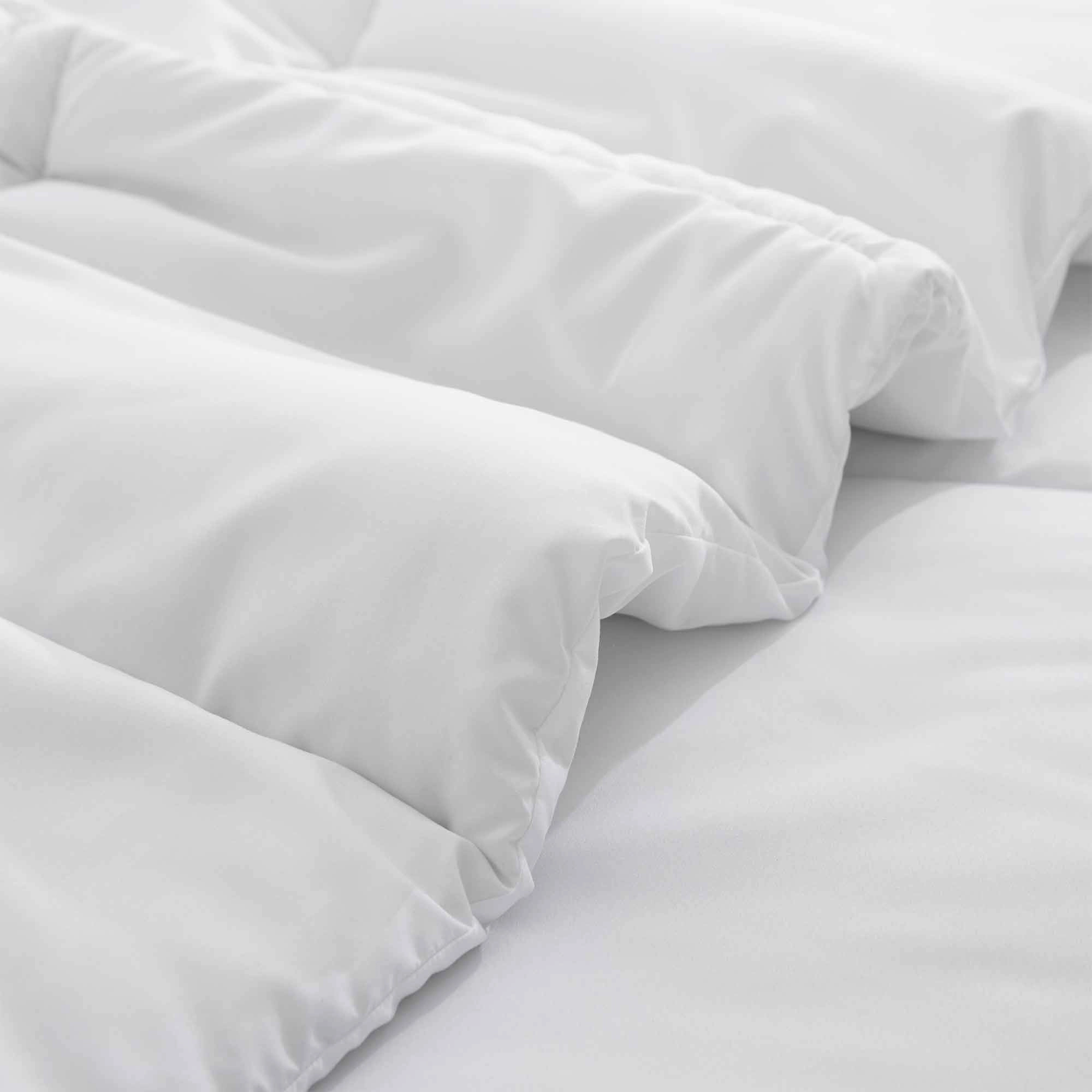 PEACENEST All Season Down Alternative Comforter Soft Duvet Insert