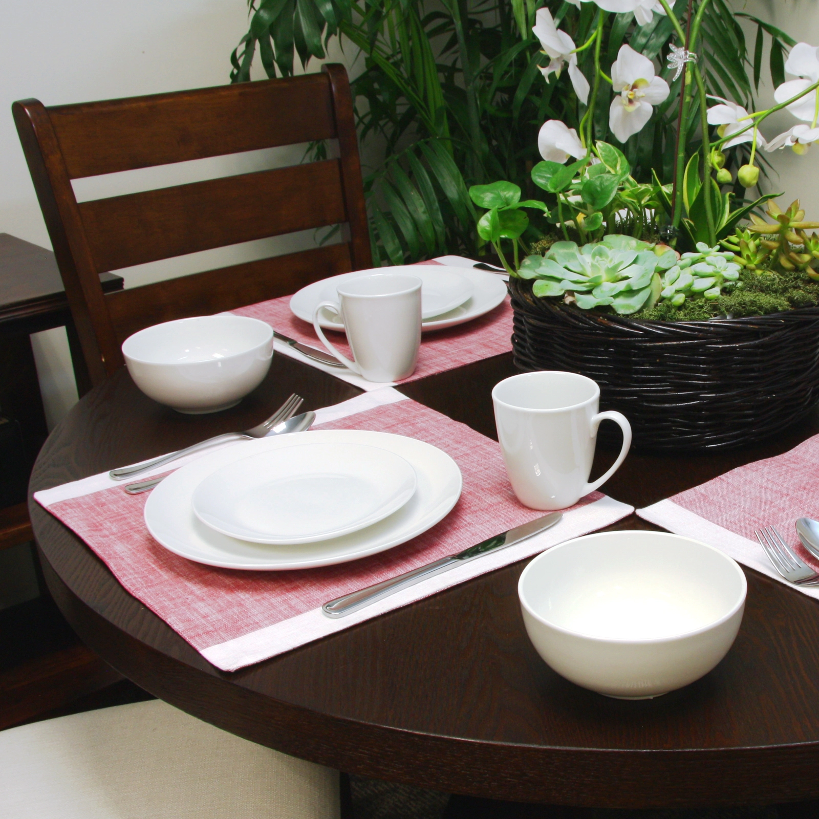 Gibson Home Ogalla 16 Piece Dinnerware Set in White