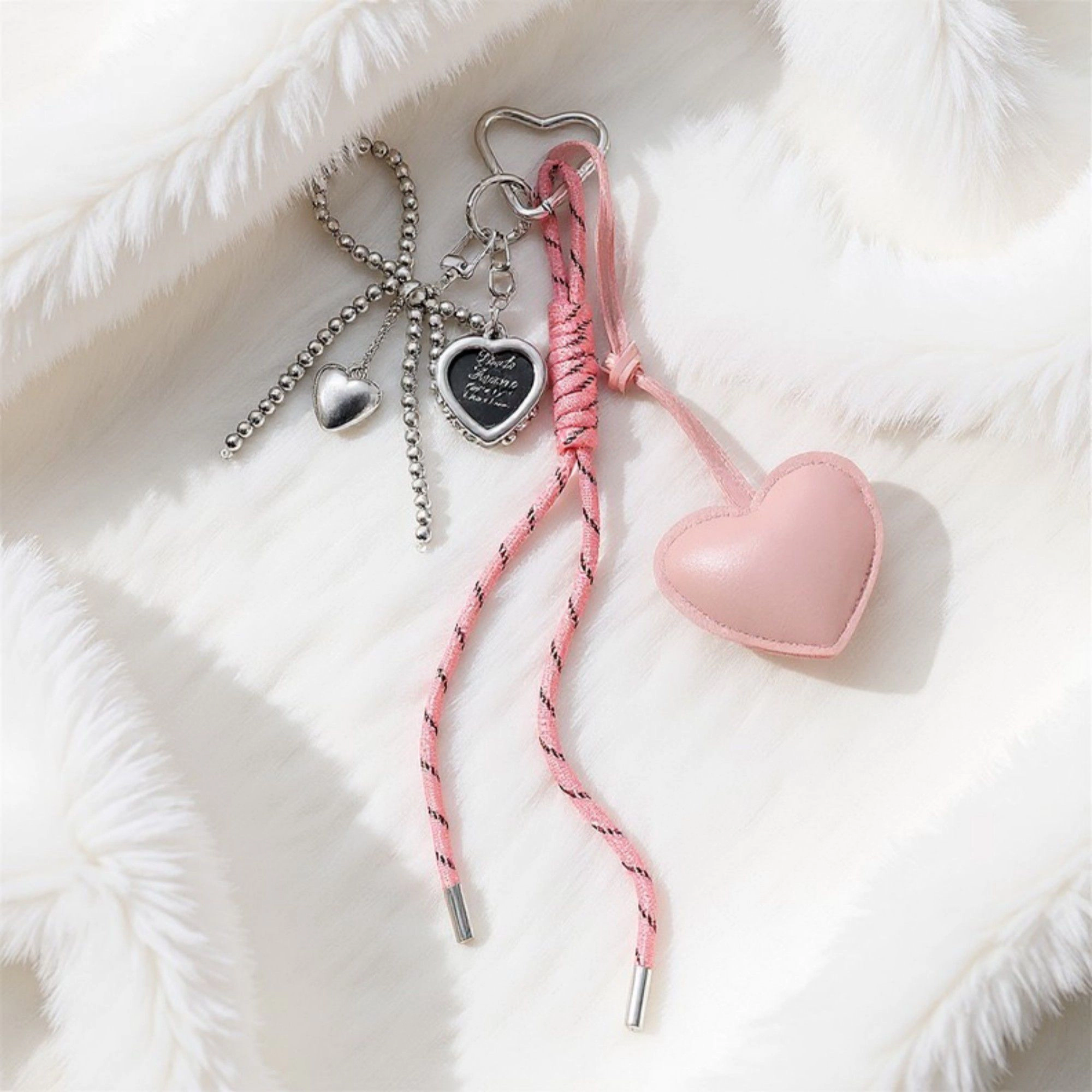 Alilang Women's Heart Charm Keychain with Silver Chain Details Bow Accent