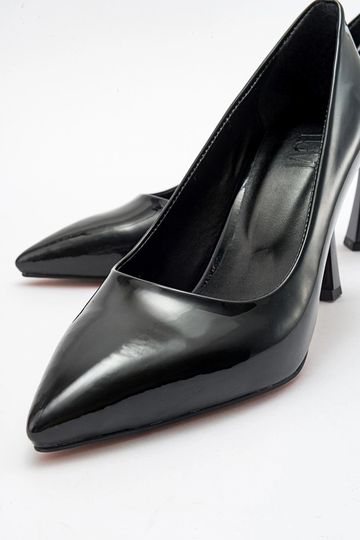 Prologue Shoes Womens Forest Pointed Toe Pump