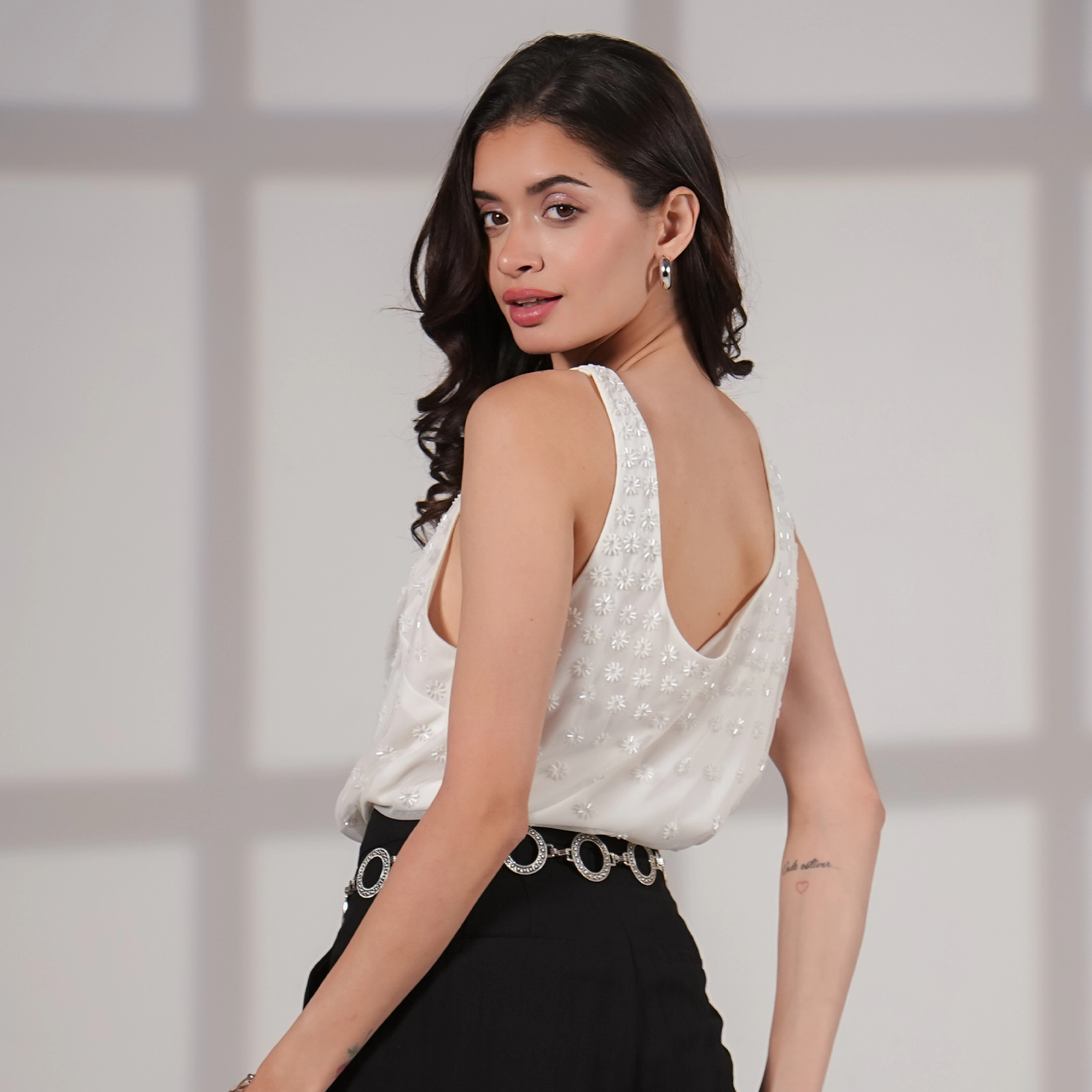 Rose & Nancy Women's Selene Ivory and Pearl Hand Beaded Vest