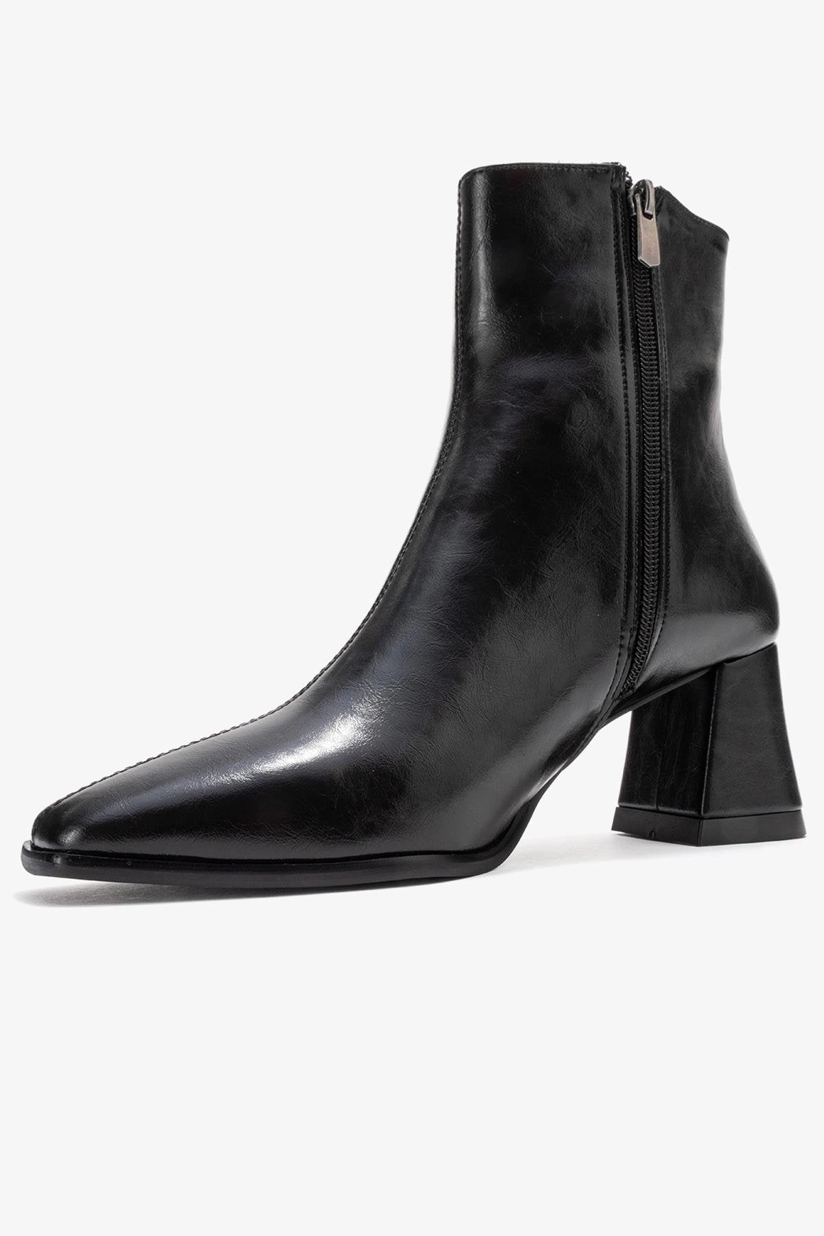 Prologue Shoes Womens Arven Block Heel Boot