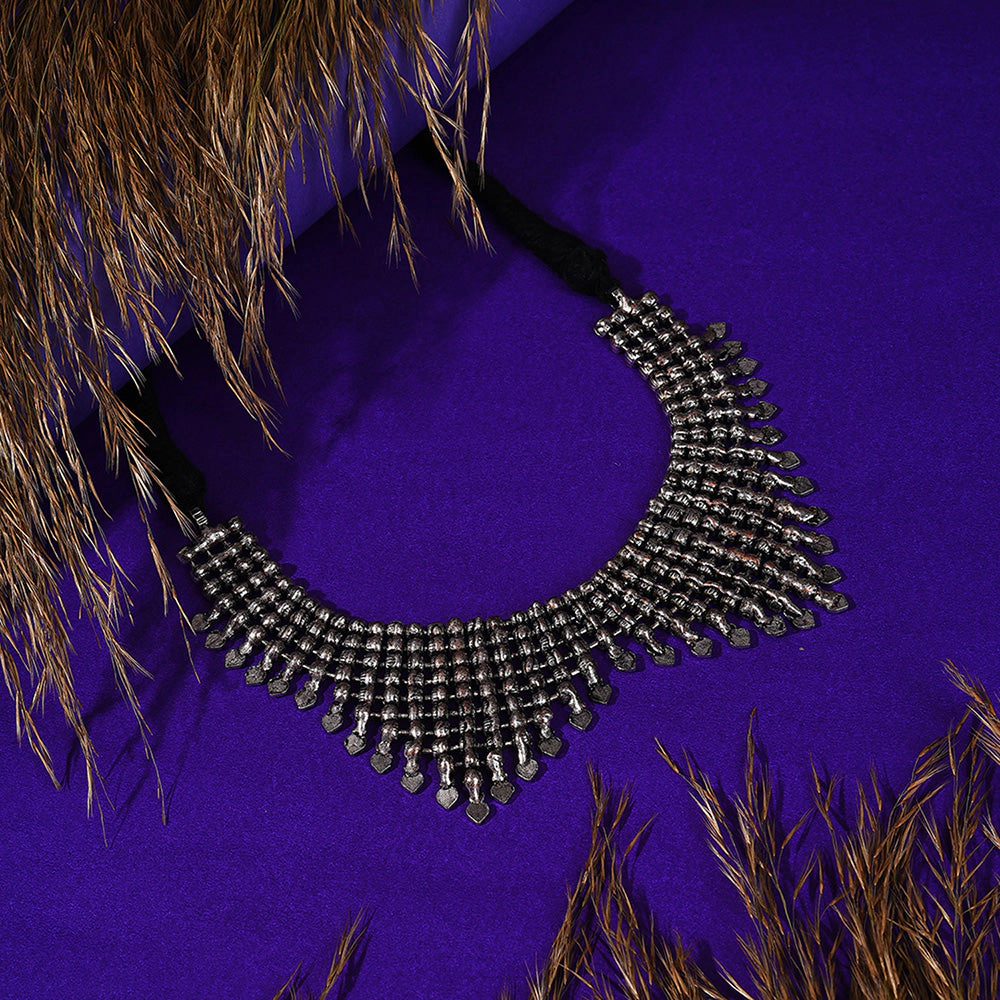 SOHI Women's Silver Coloured Necklace