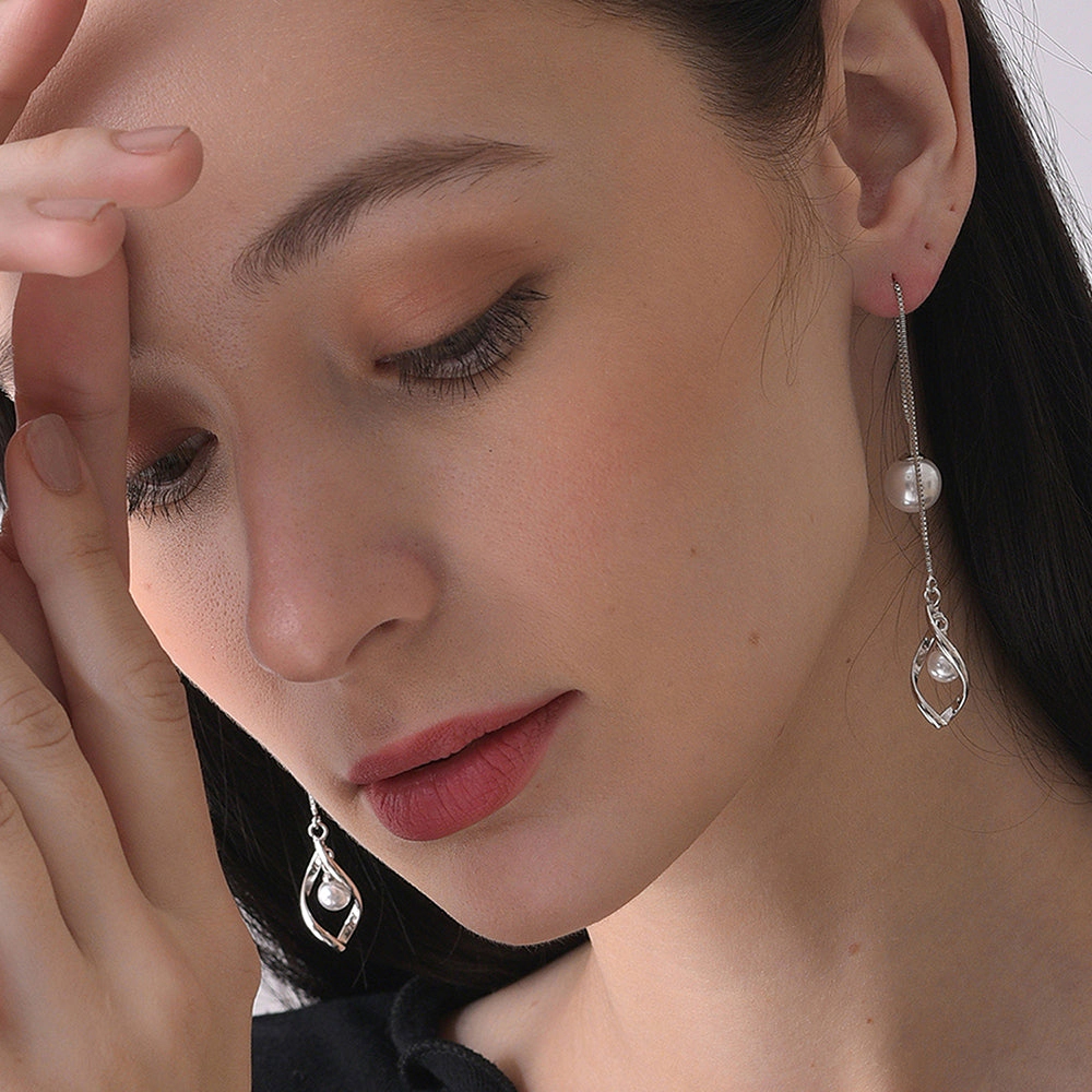 SOHI Women's Sleek Drop Earrings