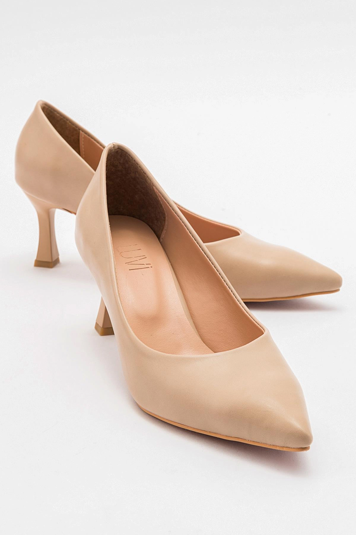 Prologue Shoes Womens Pedra Pointed Toe Pump