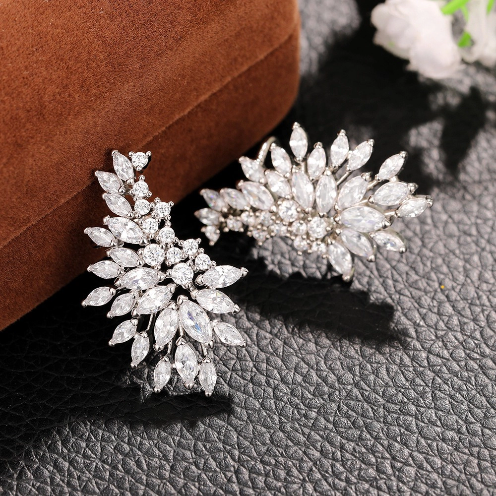 Sparkling Cubic Zirconia Stud Earrings Gorgeous Wedding Party Accessories