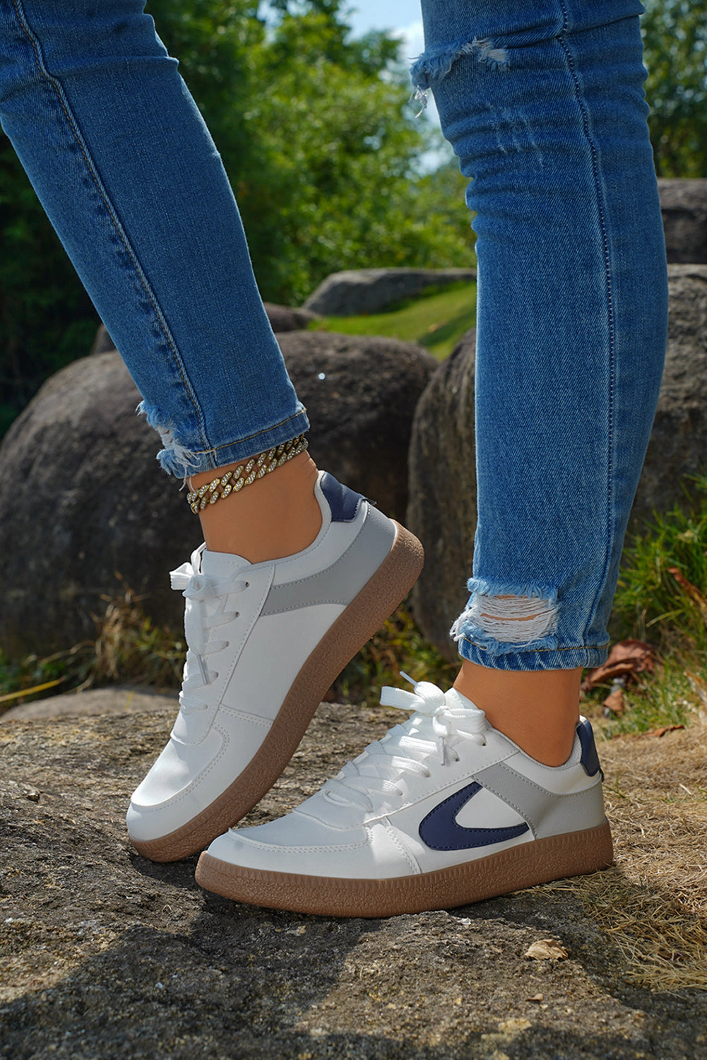 Threaded Pear Women's Elizabeth Leather Lace Up Sneakers