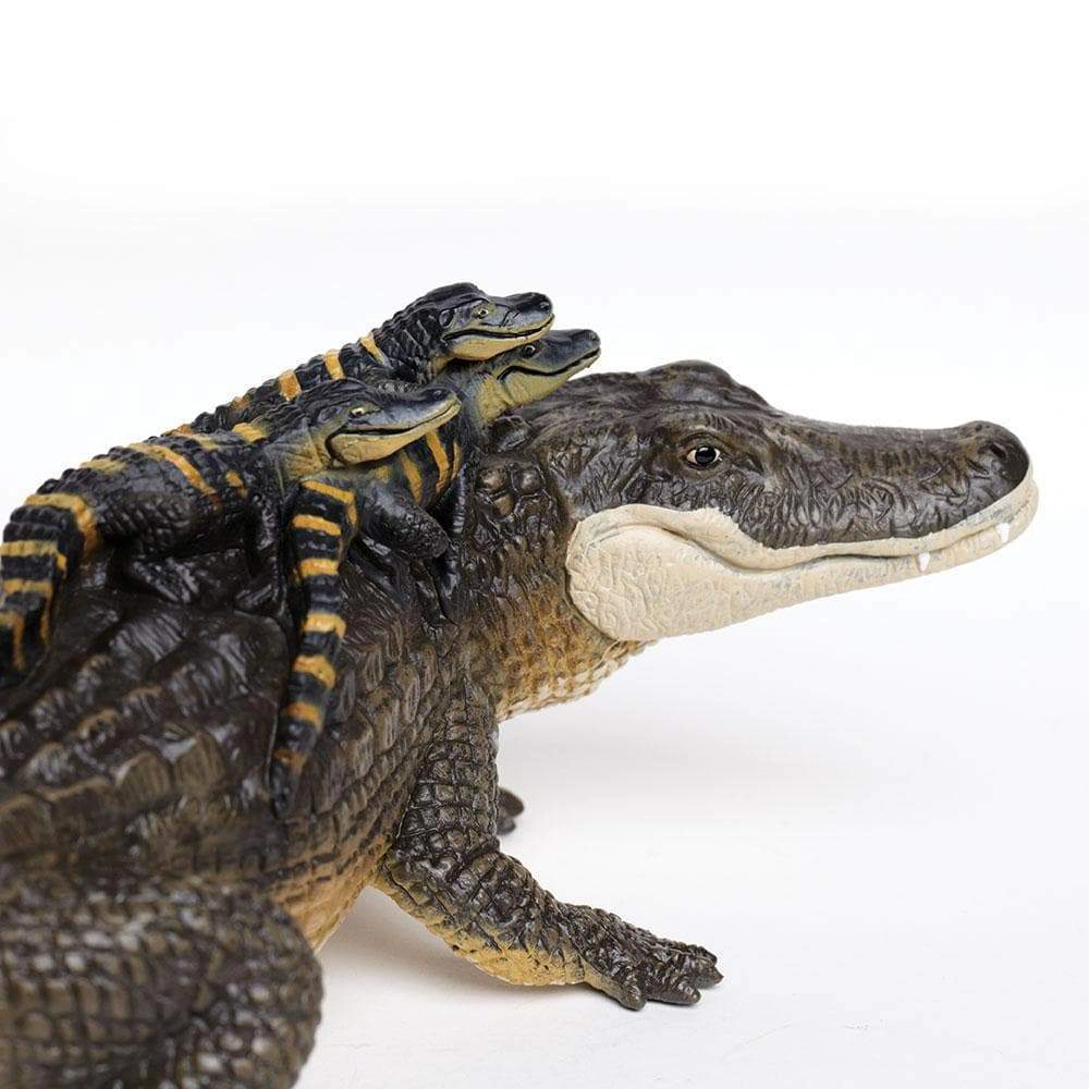 Safari Ltd. - Alligator with Babies Kids Toy Figure