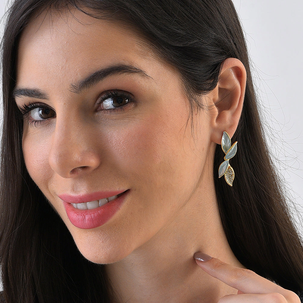 SOHI Women's Blue Gold Plated Designer Drop Earrings