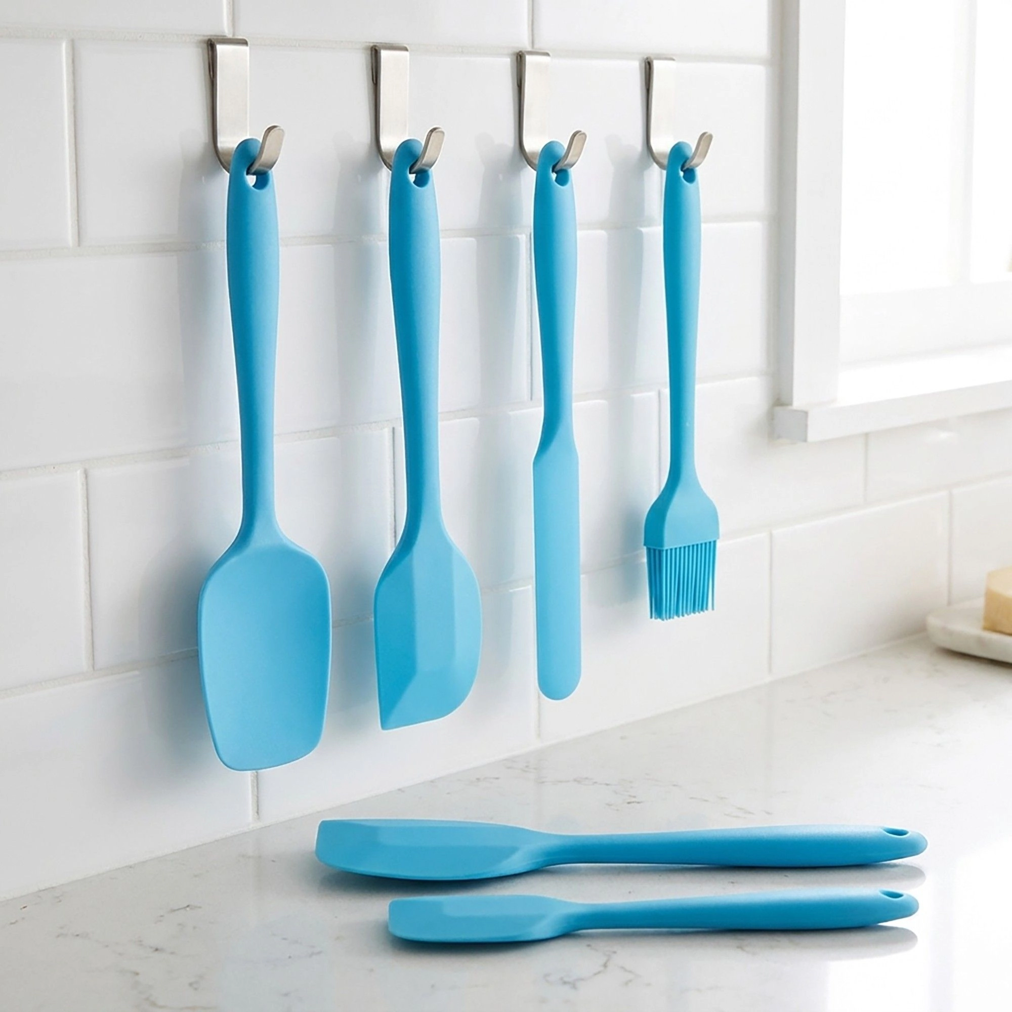 Alilang Women 6-Piece Silicone Spatula Set with Handles, Flexible and Durable Kitchen Tools for Cooking Baking