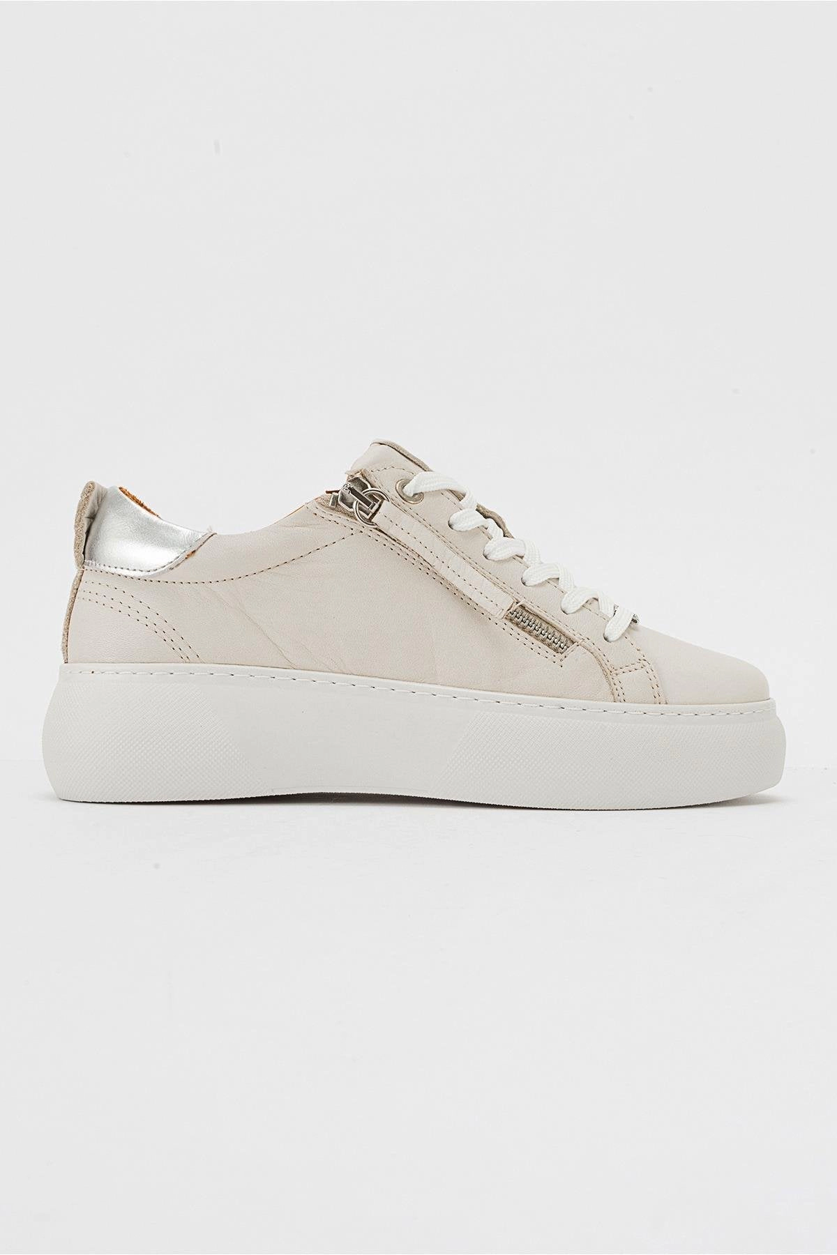 Forever & Always Womens Allie Leather Zip Sneaker