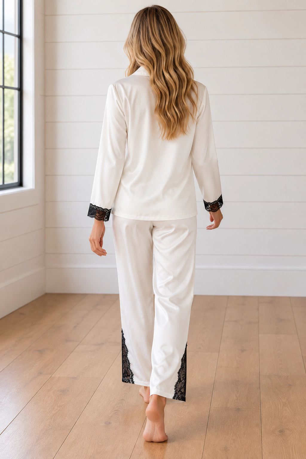 Threaded Pear Women's Fatimia Front 2pcs Pajama Set